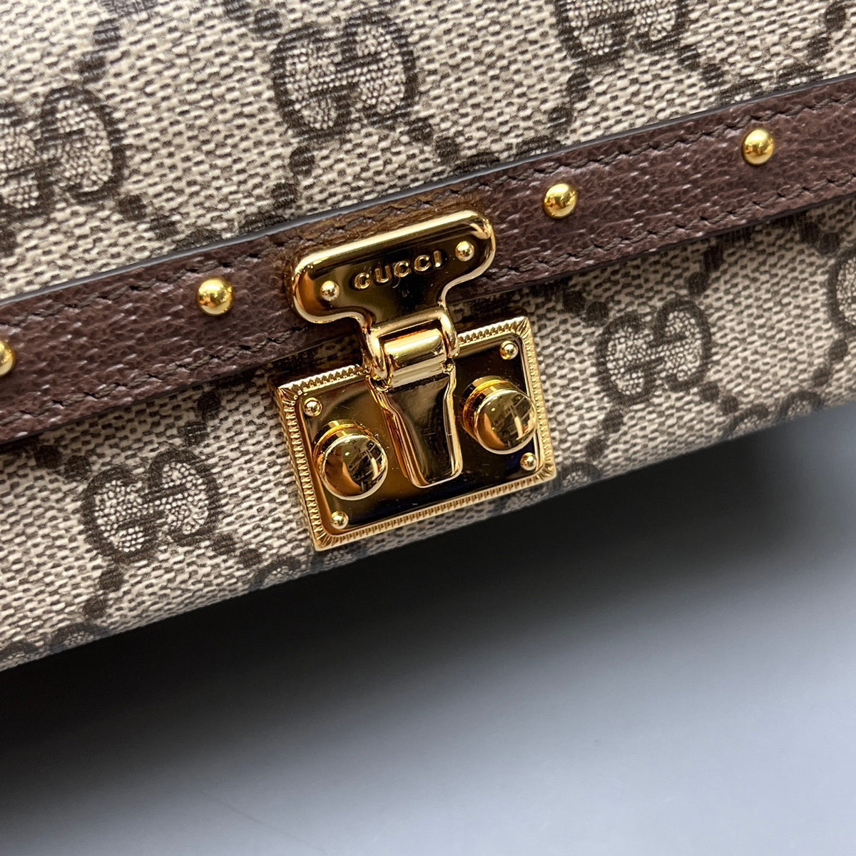 Gucci - GG Supreme Studded Box Bag - Synthetic - Brown - (mini)