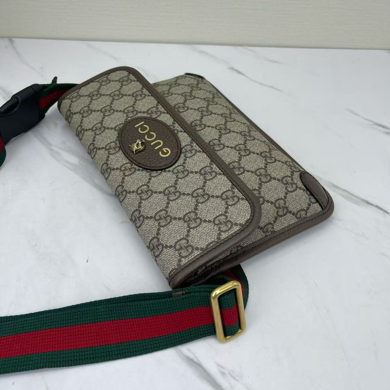 Gucci - GG Supreme Tiger Head Belt Bag - Coated canvas with leather trim and web strap - Beige and Brown with Green/Red Web - (medium)
