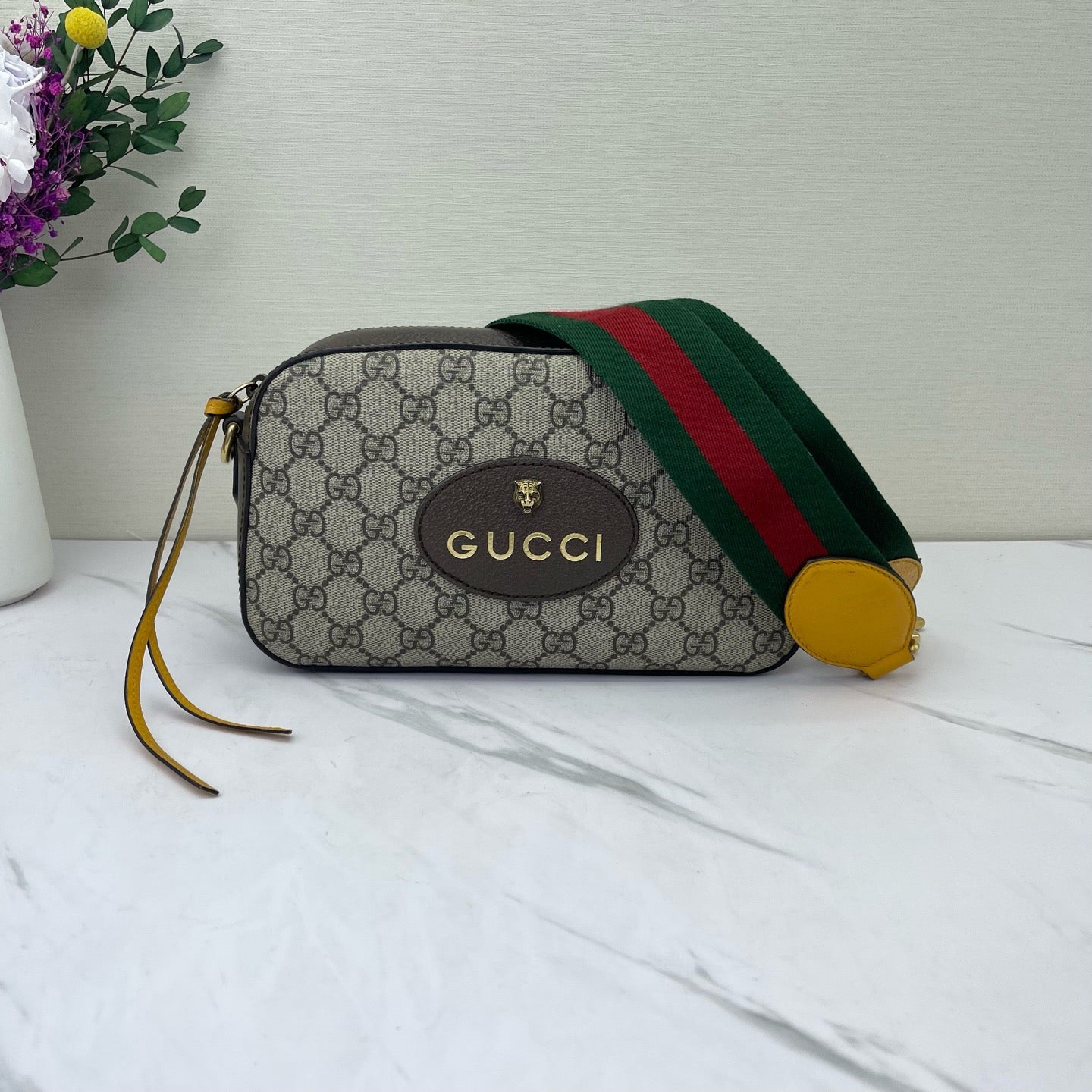 Gucci - GG Supreme Tiger Head Camera Bag - GG Supreme coated canvas with leather trim - Beige and Brown with Green/Red strap and Yellow accents - (small)