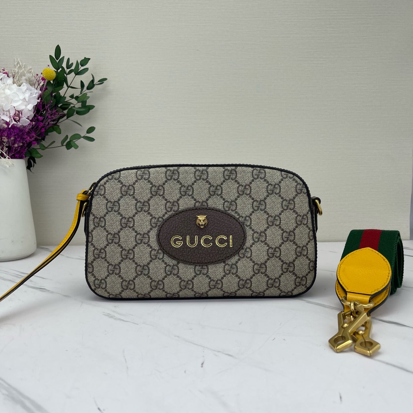 Gucci - GG Supreme Tiger Head Camera Bag - Synthetic - Multicolour - (mini)