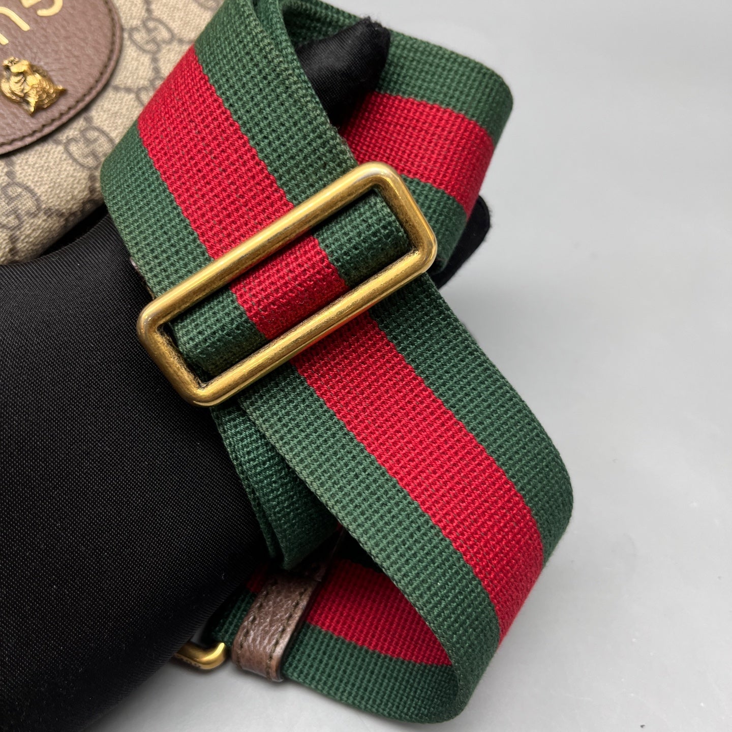 Gucci - GG Supreme Tiger Head Flap Bag - GG Supreme canvas with leather trim - Beige with Brown trim and Red/Green Web strap - (Small)