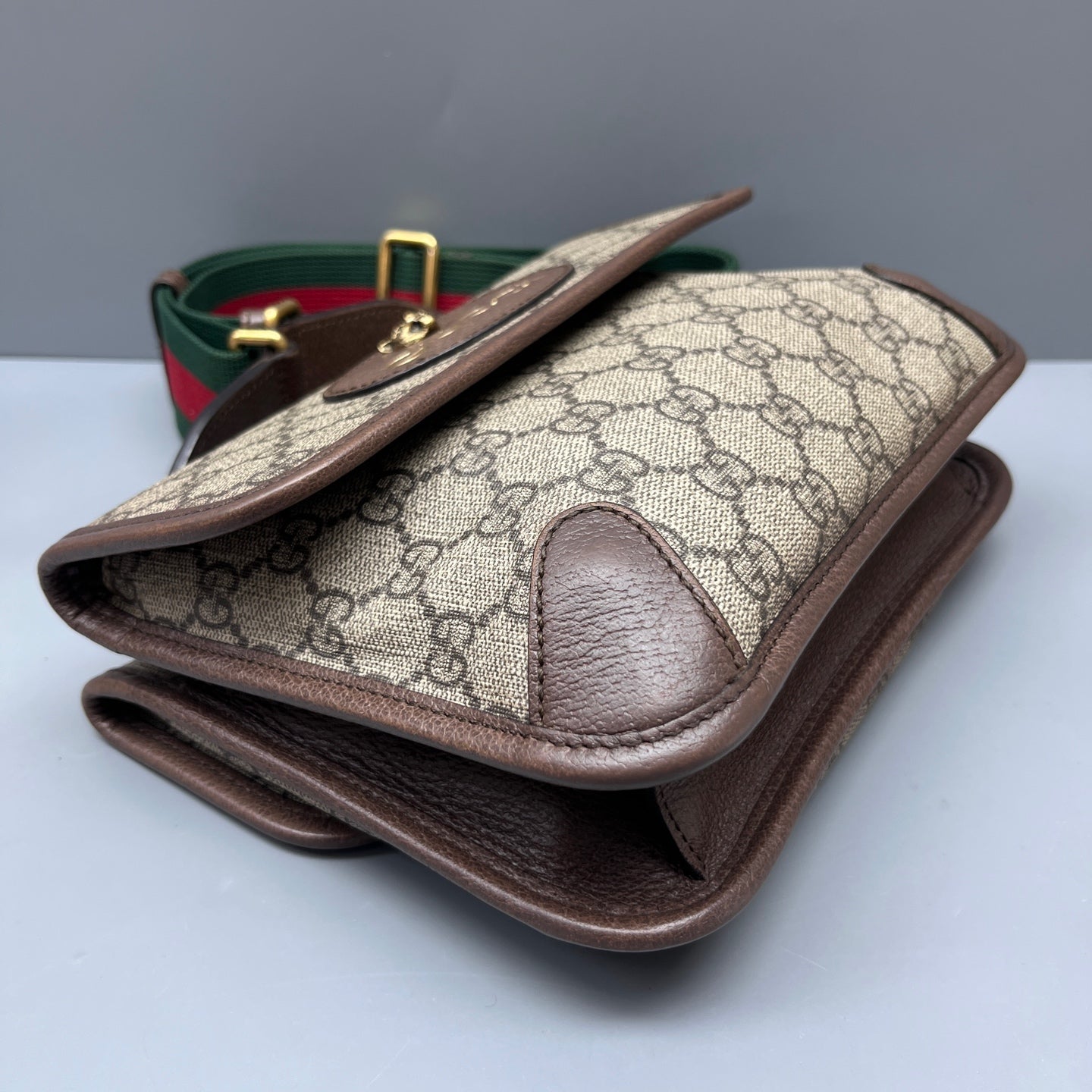 Gucci - GG Supreme Tiger Head Flap Bag - GG Supreme canvas with leather trim - Beige with Brown trim and Red/Green Web strap - (Small)
