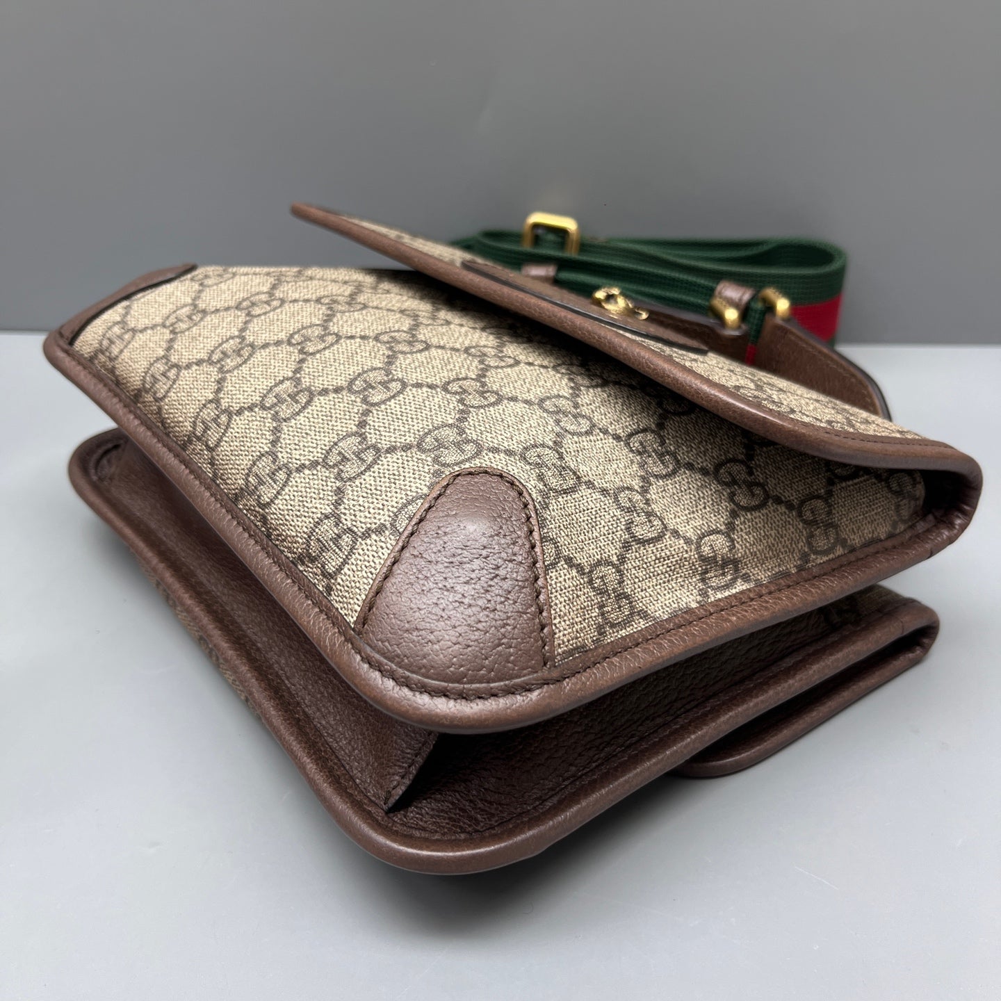 Gucci - GG Supreme Tiger Head Flap Bag - GG Supreme canvas with leather trim - Beige with Brown trim and Red/Green Web strap - (Small)