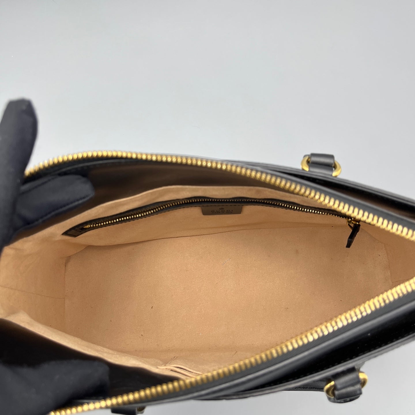 Gucci - Gucci Signature Tote Bag - Leather - Black - (Medium)