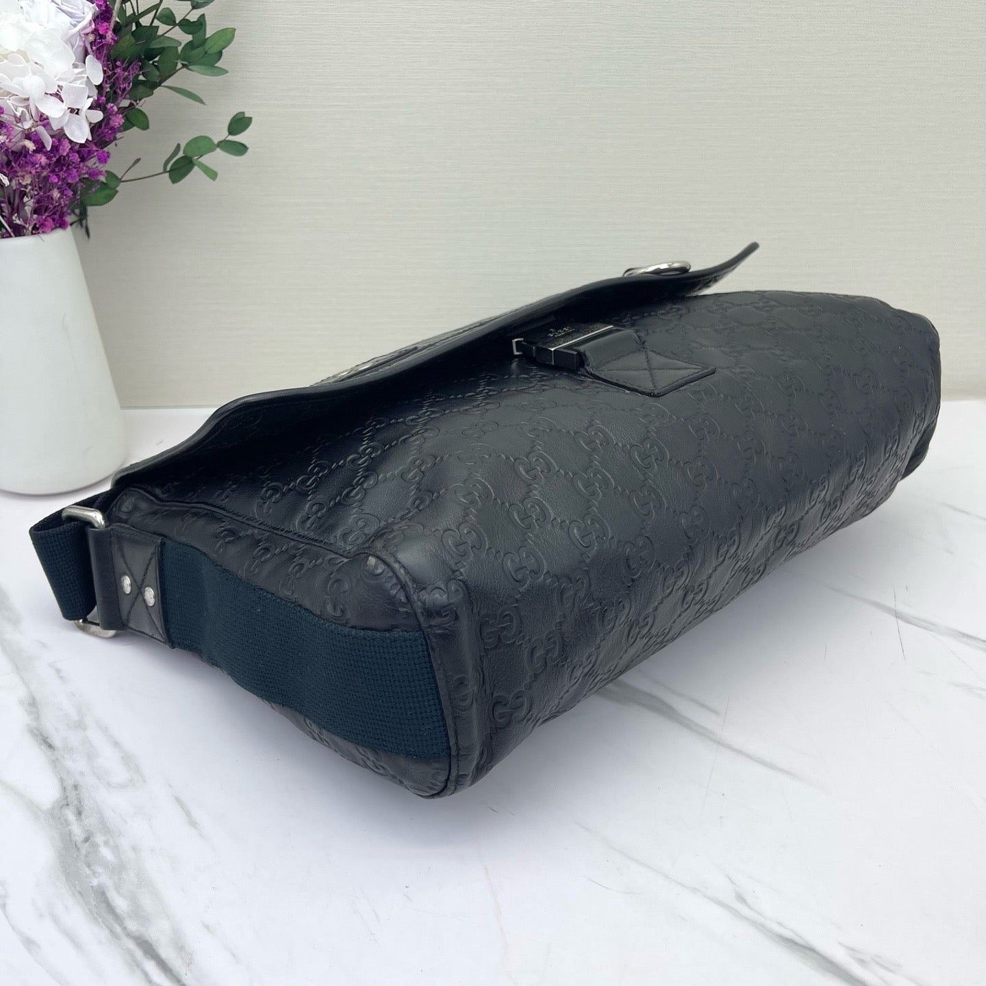 Gucci - Guccissima Messenger Briefcase - Embossed leather - Black - (medium)