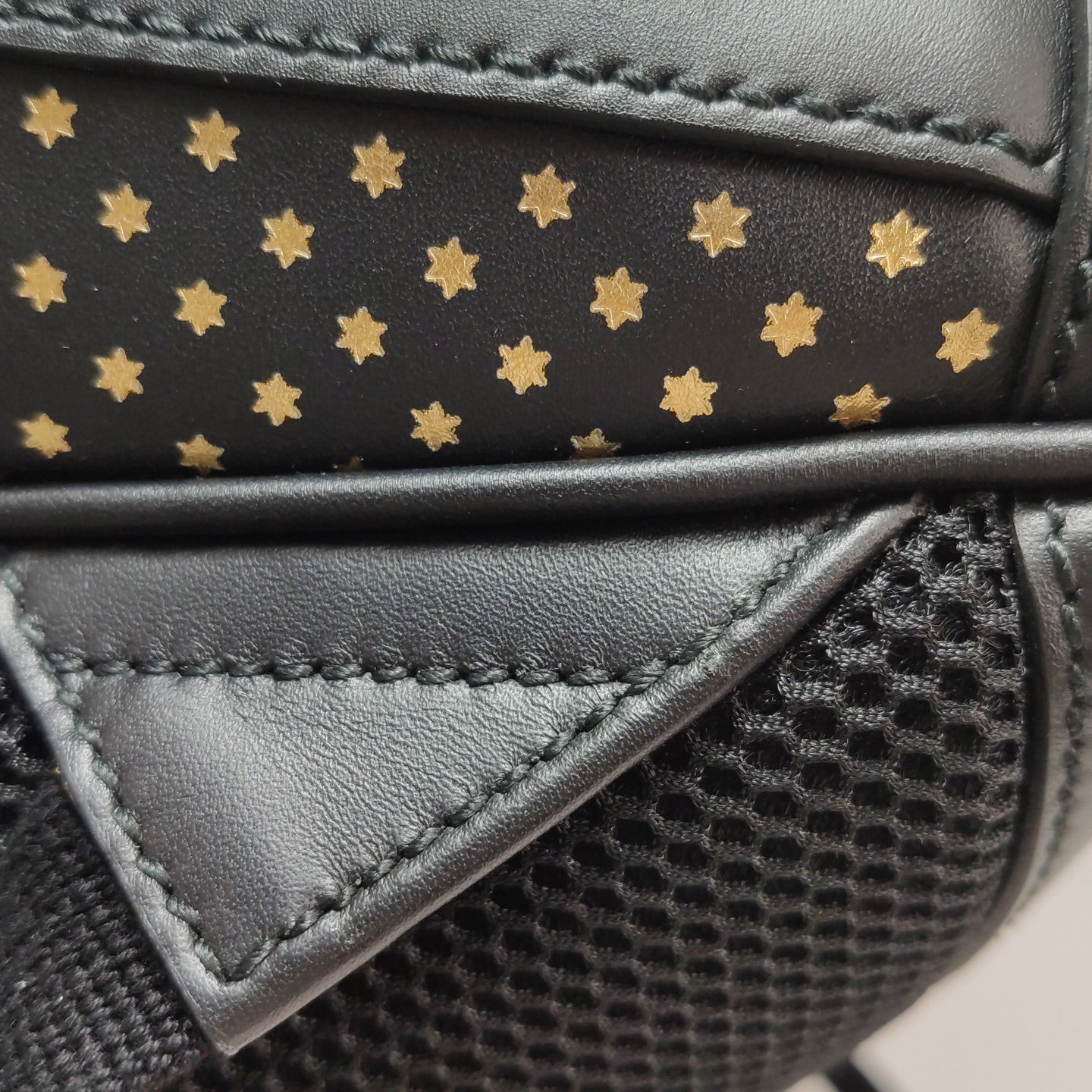Gucci - Guccy - Leather - Black - (medium)
