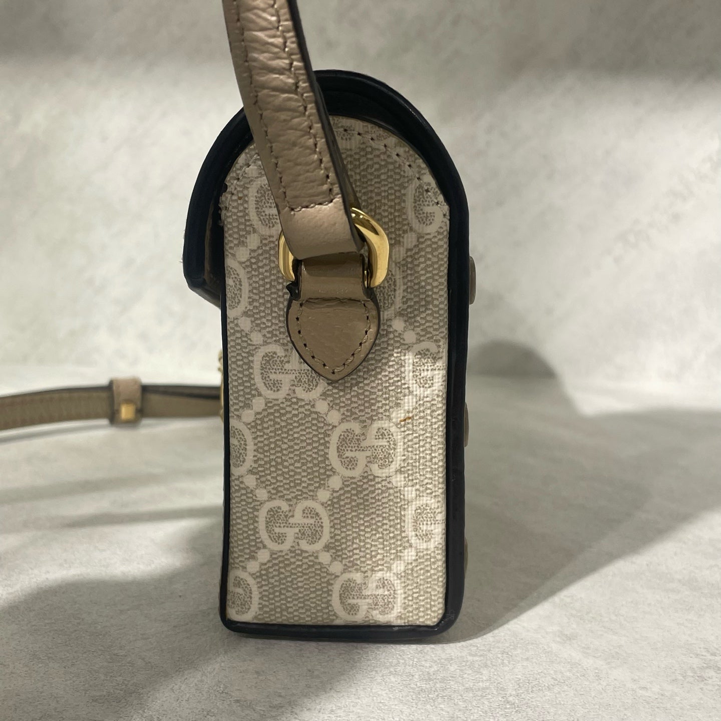 Gucci - Horsebit 1955 Mini Shoulder Bag - GG Supreme canvas with leather trim - Beige - (mini)