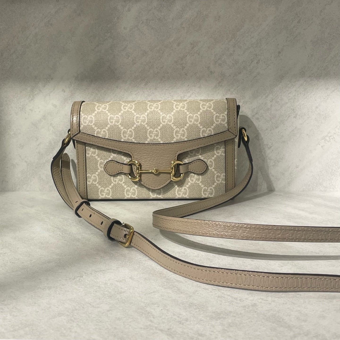 Gucci - Horsebit 1955 Mini Shoulder Bag - GG Supreme canvas with leather trim - Beige - (mini)