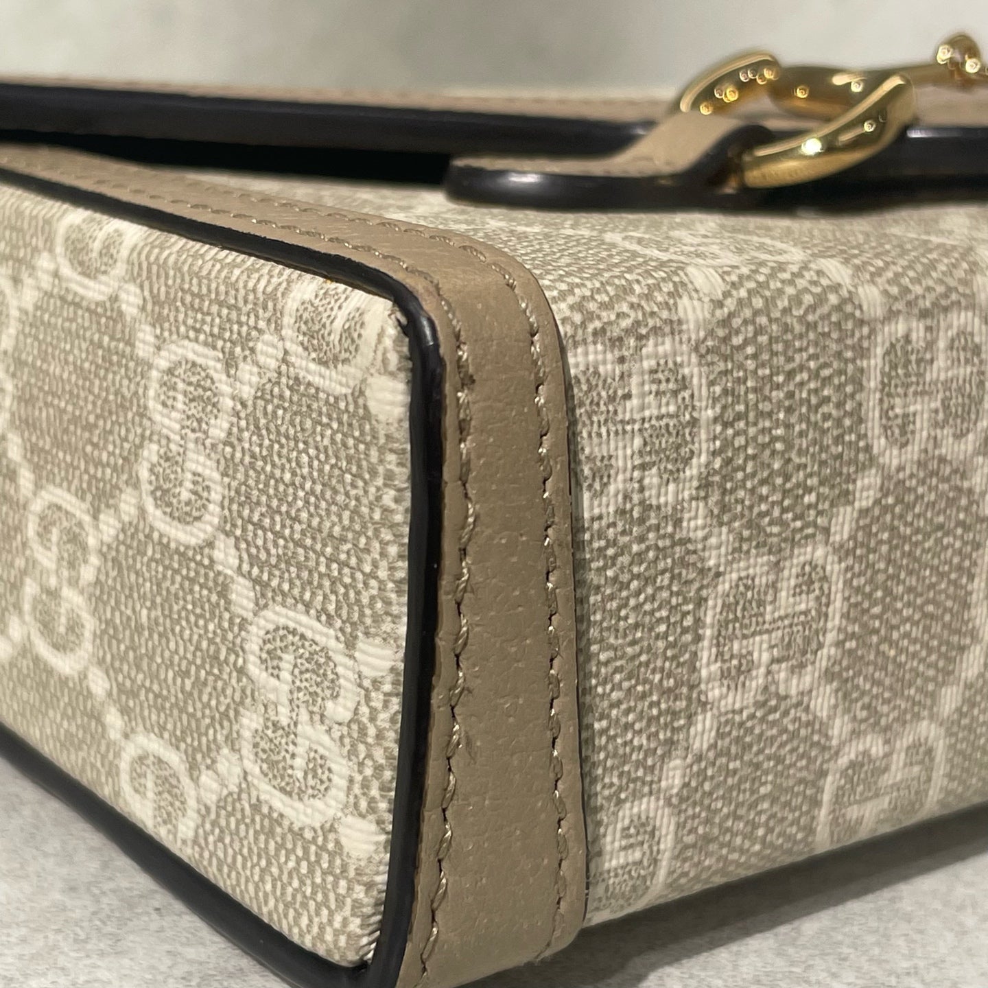 Gucci - Horsebit 1955 Mini Shoulder Bag - GG Supreme canvas with leather trim - Beige - (mini)