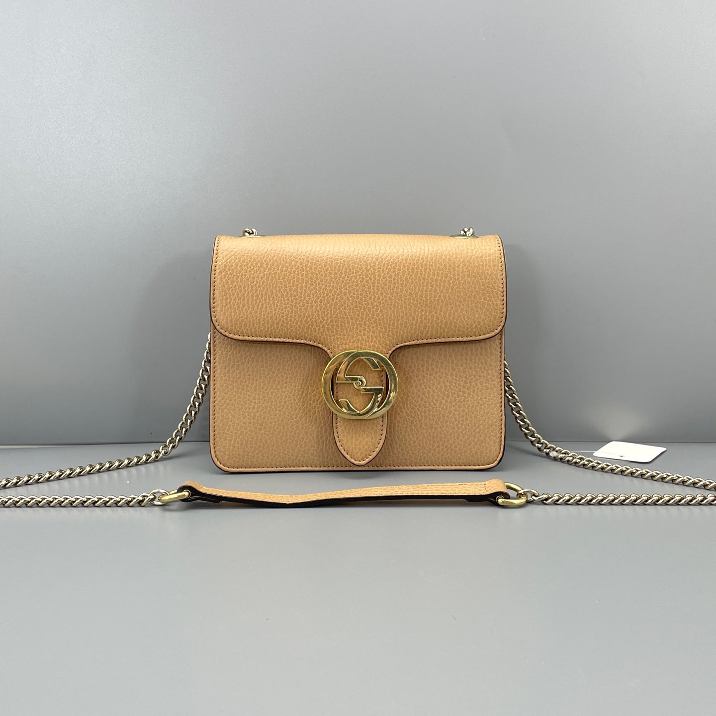 Gucci - Interlocking G Chain Flap Bag (Outlet Edition) - Leather - Beige - (Small)