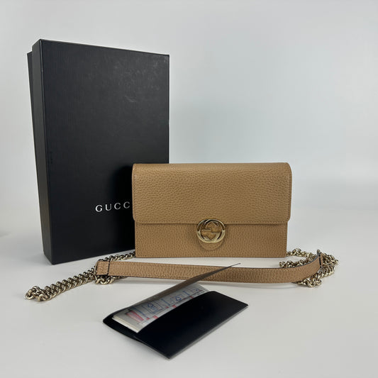 Gucci - Interlocking G Chain Wallet - Grained leather - Beige - (mini)