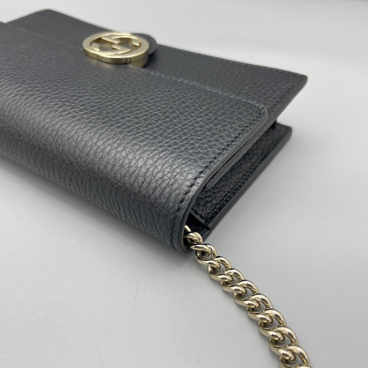 Gucci - Interlocking G Chain Wallet - Leather - Black - (mini)