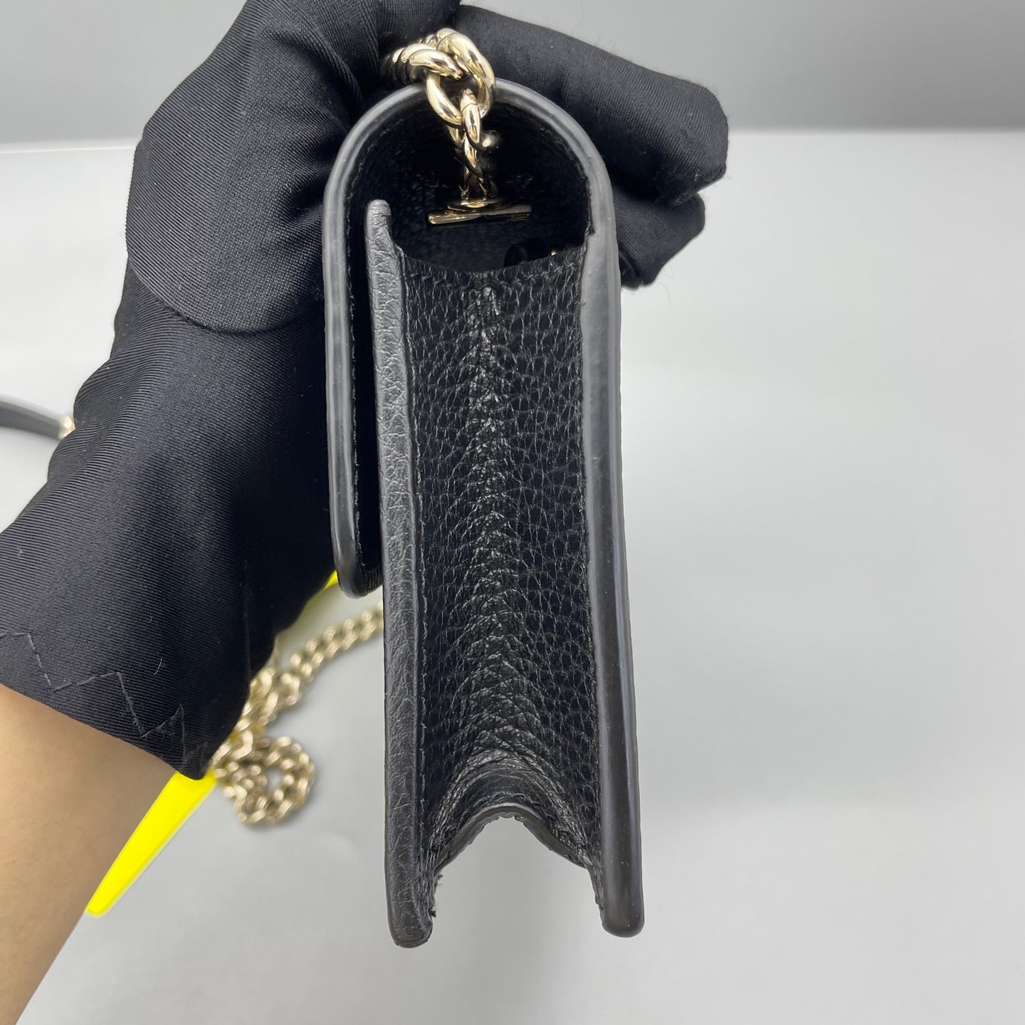 Gucci - Interlocking G Chain Wallet - Leather - Black - (mini)