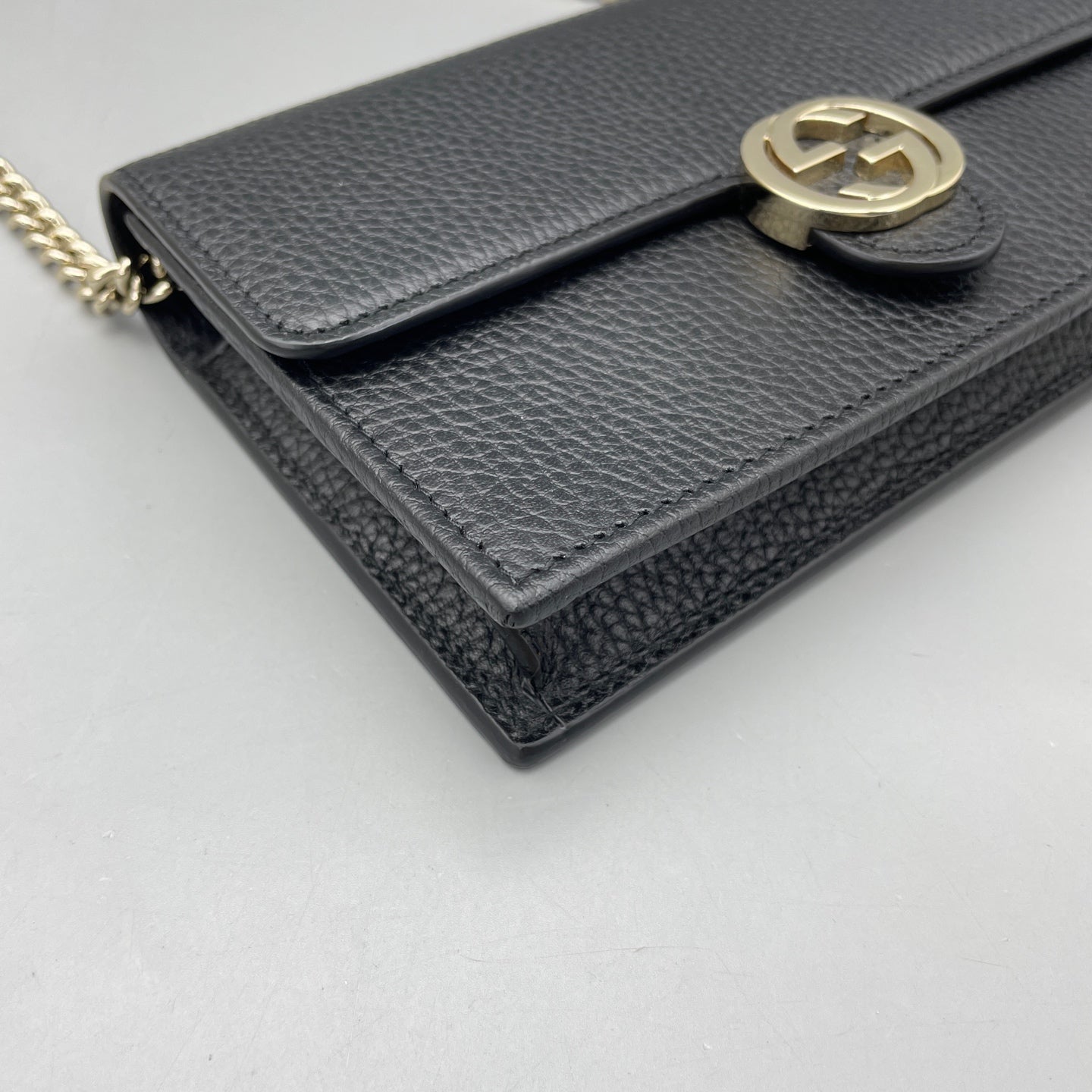 Gucci - Interlocking G Chain Wallet - Leather - Black - (mini)
