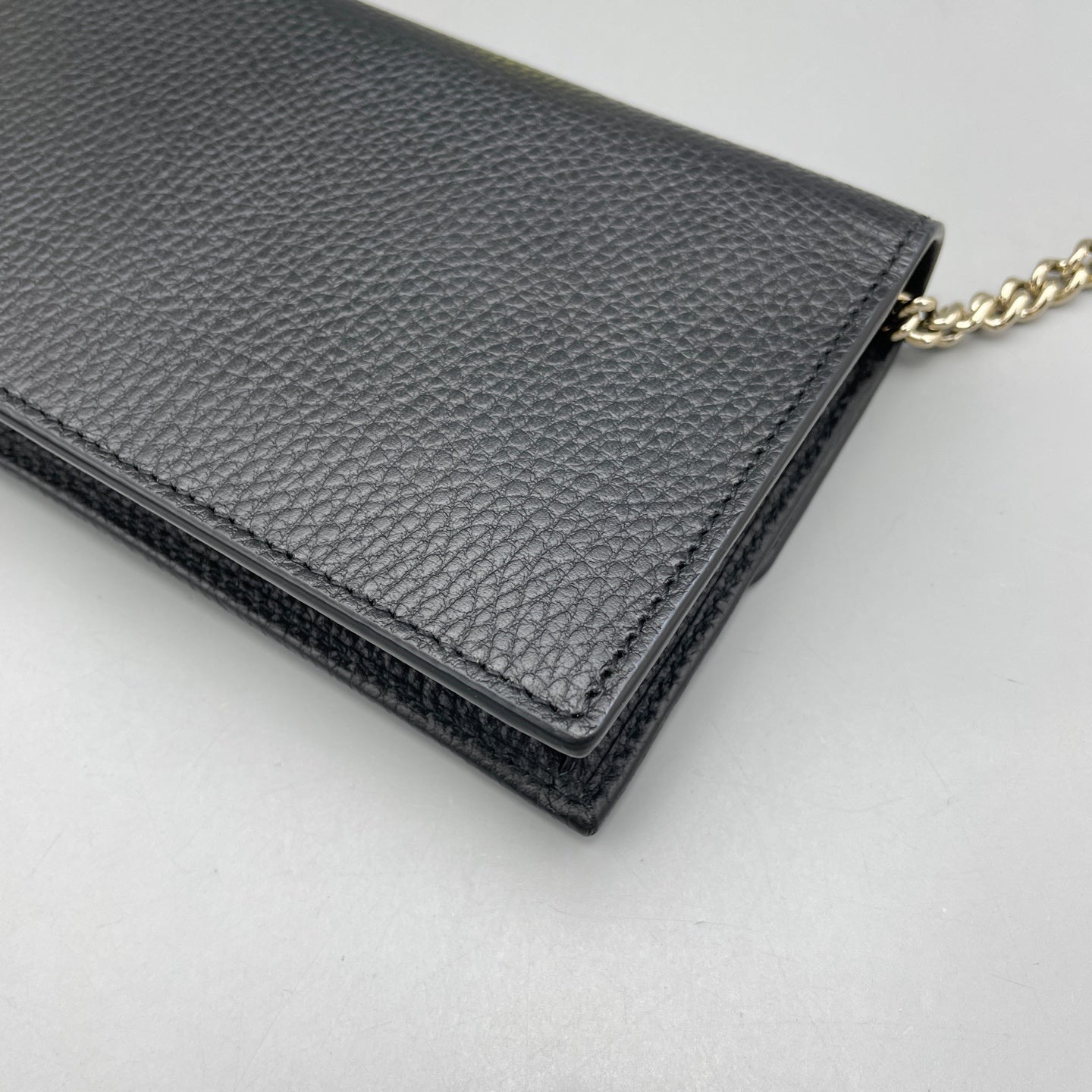 Gucci - Interlocking G Chain Wallet - Leather - Black - (mini)