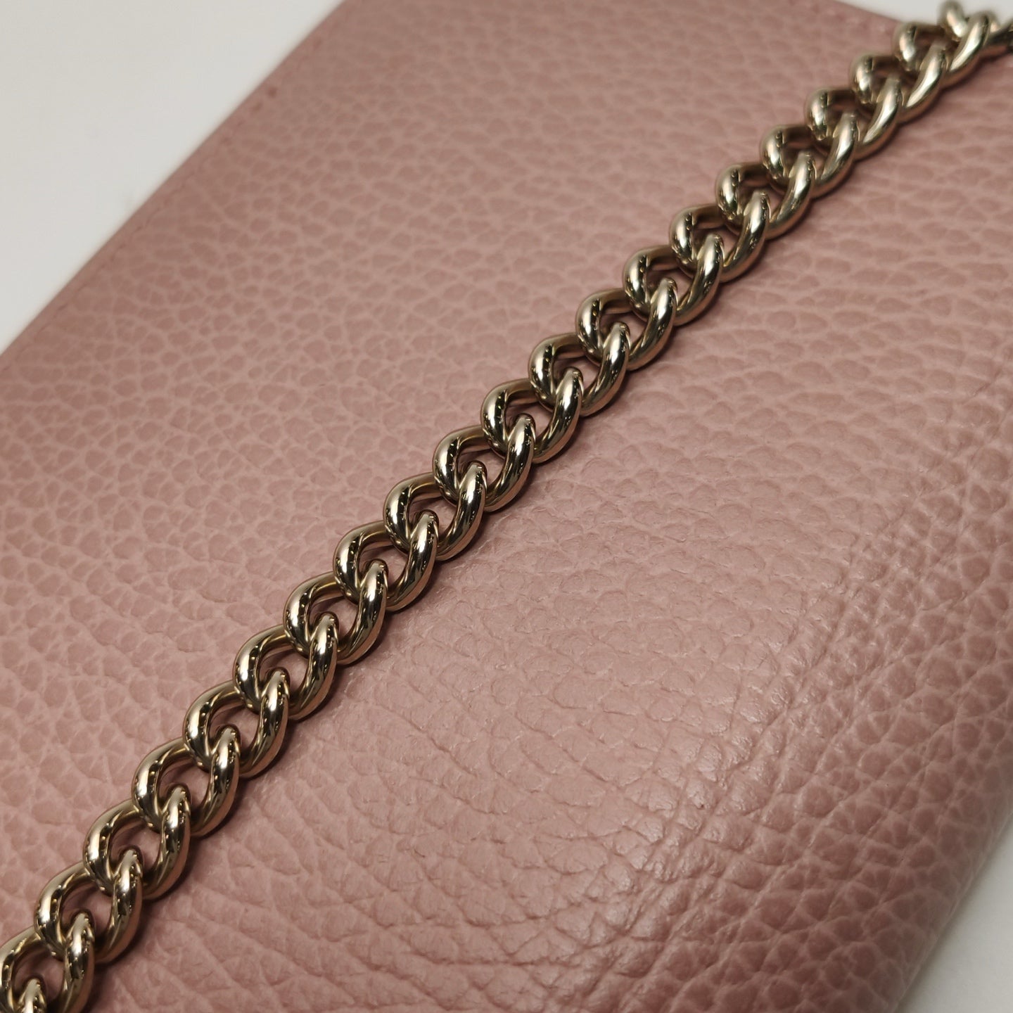 Gucci - Interlocking G Chain Wallet - Leather - Pink - (mini)