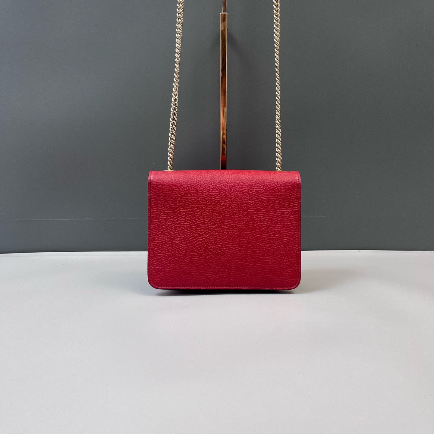 Gucci - Interlocking G Flap Shoulder Bag - Grained leather - Red with Gold-Tone Hardware - (small)