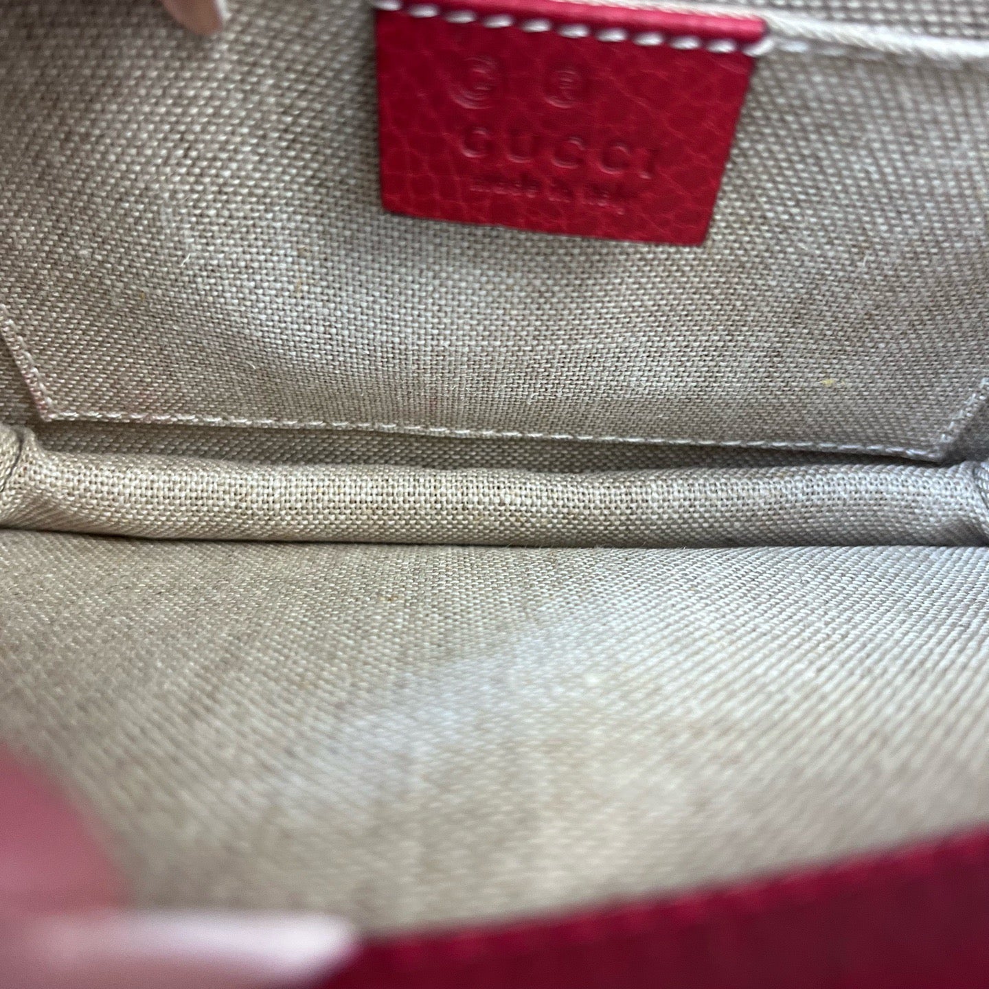 Gucci - Interlocking G Flap Shoulder Bag - Grained leather - Red with Gold-Tone Hardware - (small)