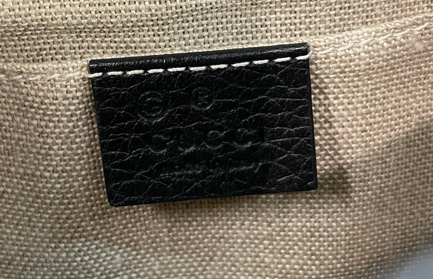 Gucci - Interlocking G Shoulder Bag - Leather - Black