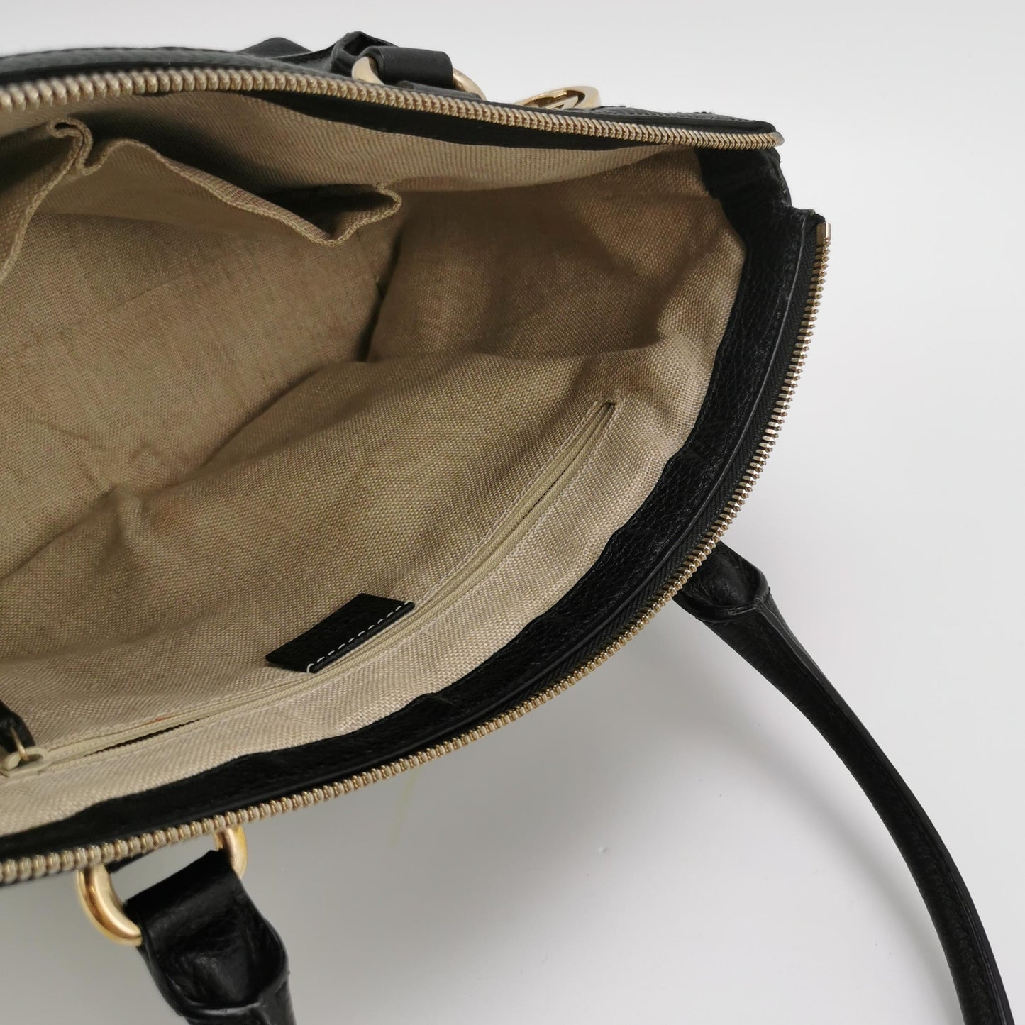Gucci - Interlocking G Tote Bag - Grained leather - Black - (medium)