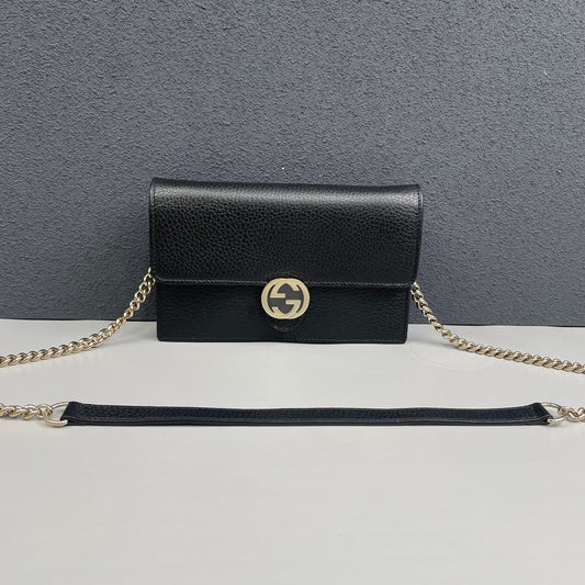 Gucci - Interlocking G Wallet on Chain - Grained leather - Black with Gold-Tone Hardware - (mini)