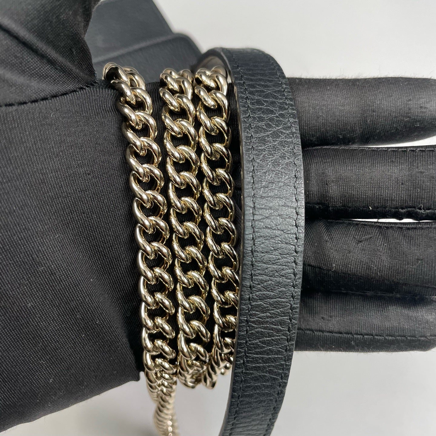 Gucci - Interlocking G Wallet on Chain - Grained leather - Black with Gold-Tone Hardware - (mini)