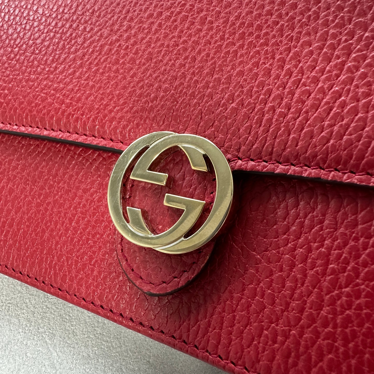 Gucci - Interlocking G Wallet on Chain - Leather - Red - (mini)