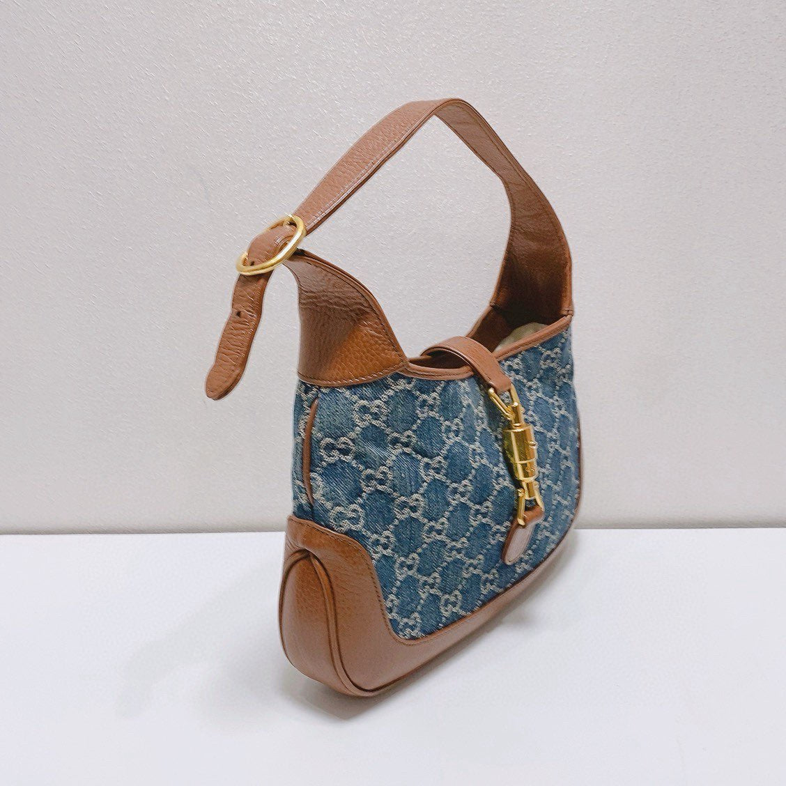Gucci - Jackie 1961 - Denim canvas and grained leather - Blue and Brown with Gold-Tone Hardware - (medium)