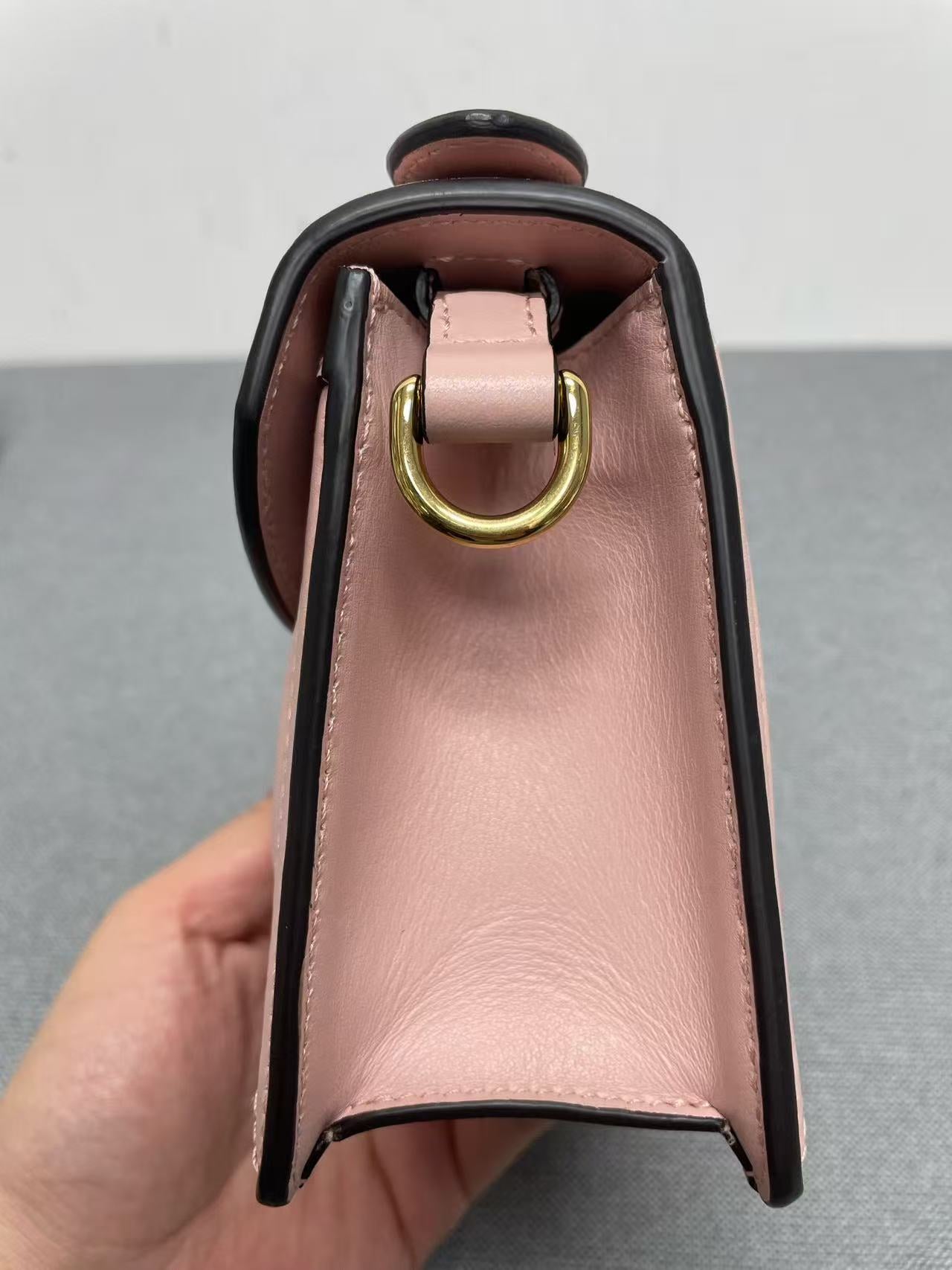 Gucci - Lock Mini Top Handle Bag - Leather - Pink - (mini)