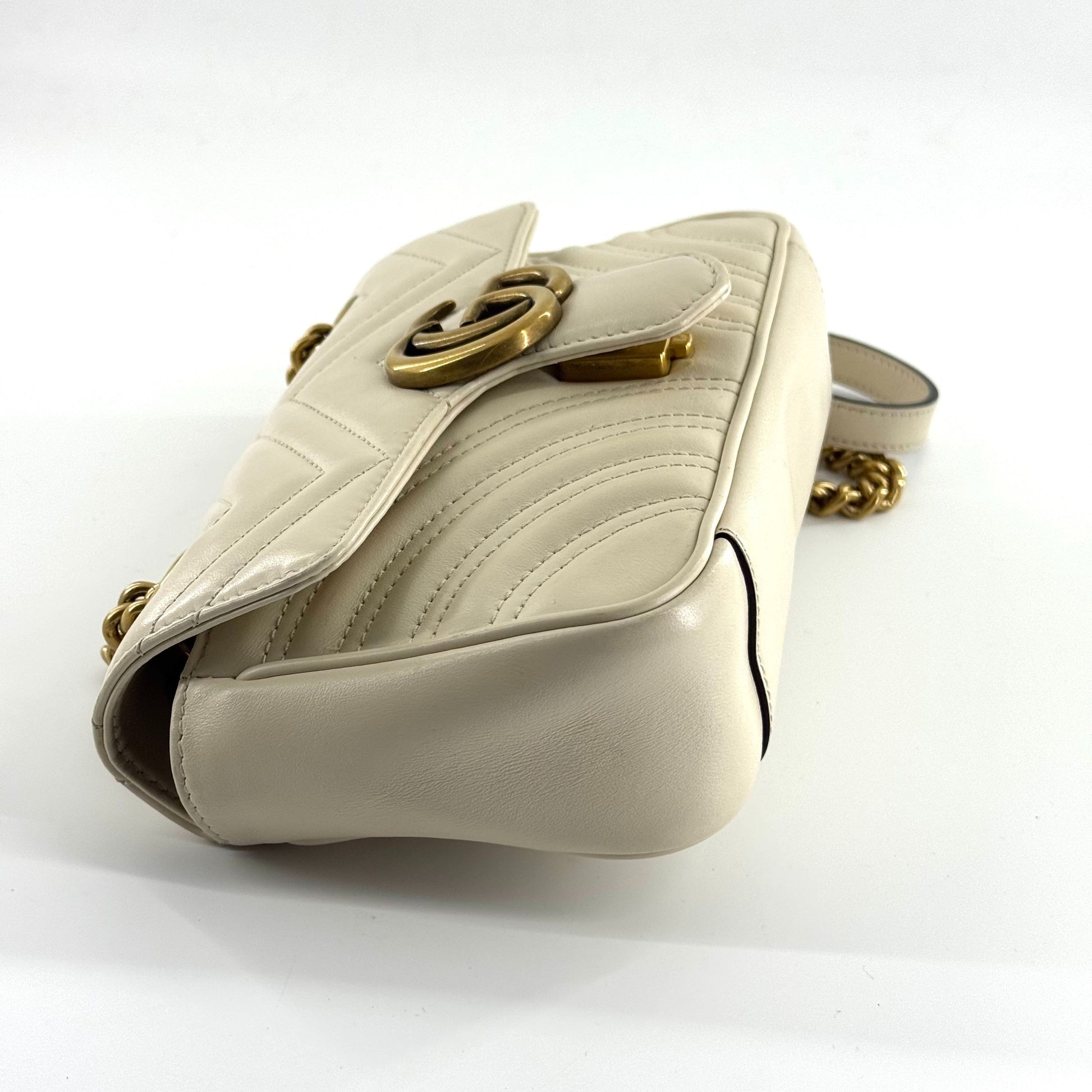 Gucci Marmont 22 Leather Beige - view 2