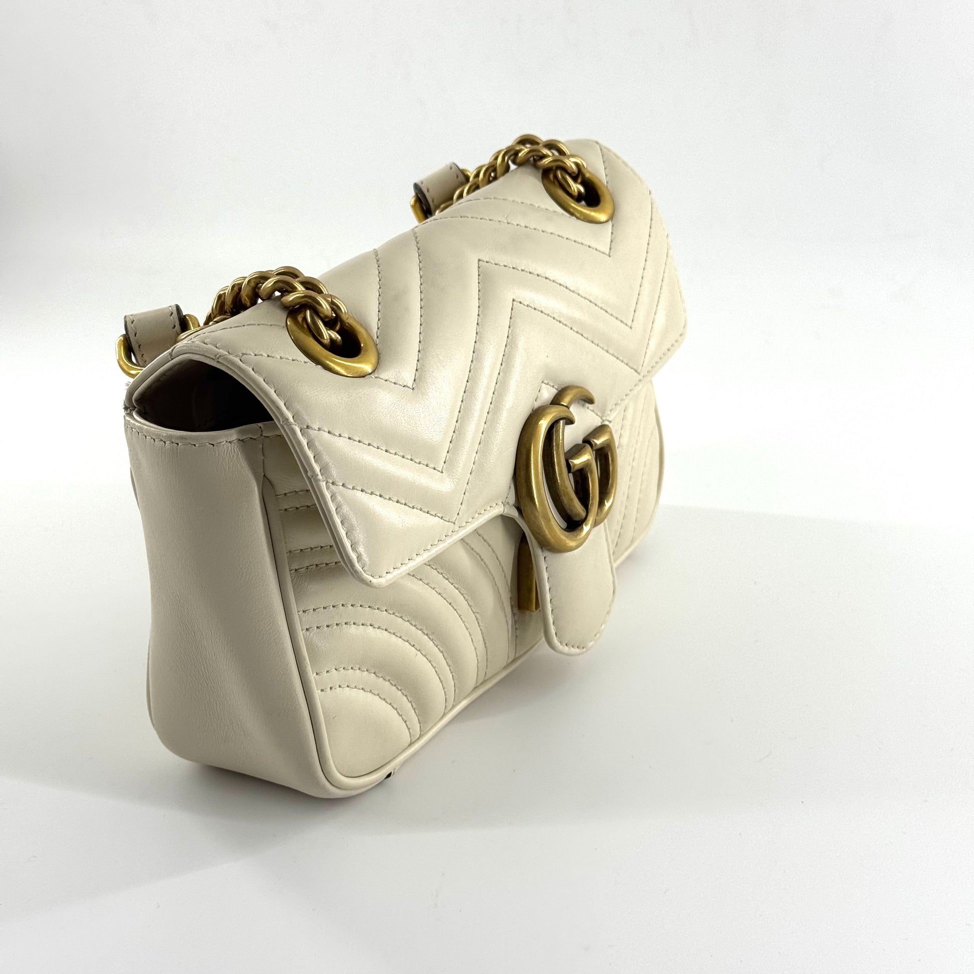 Gucci Marmont 22 Leather Beige - view 3