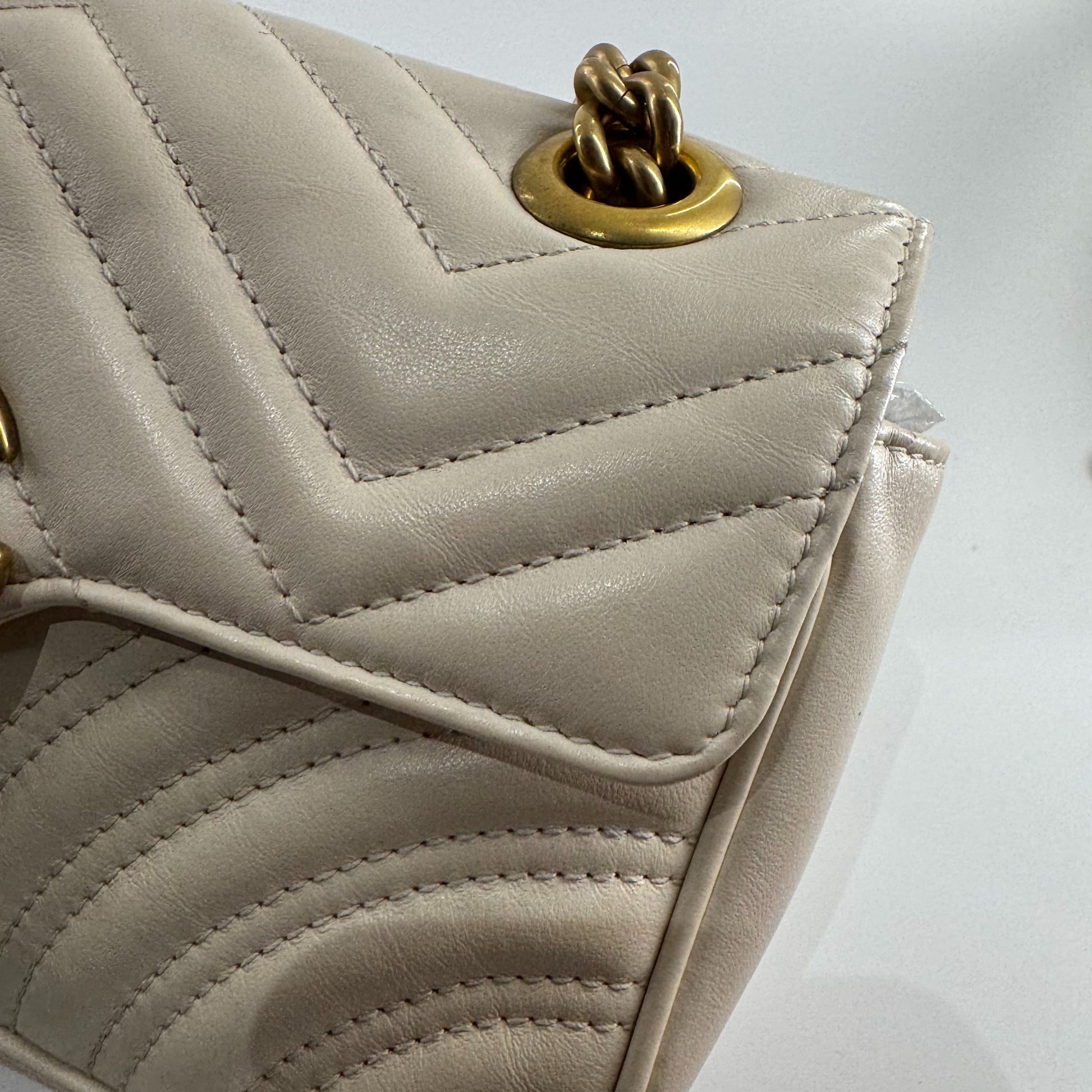 Gucci Marmont 22 Leather Beige - view 7