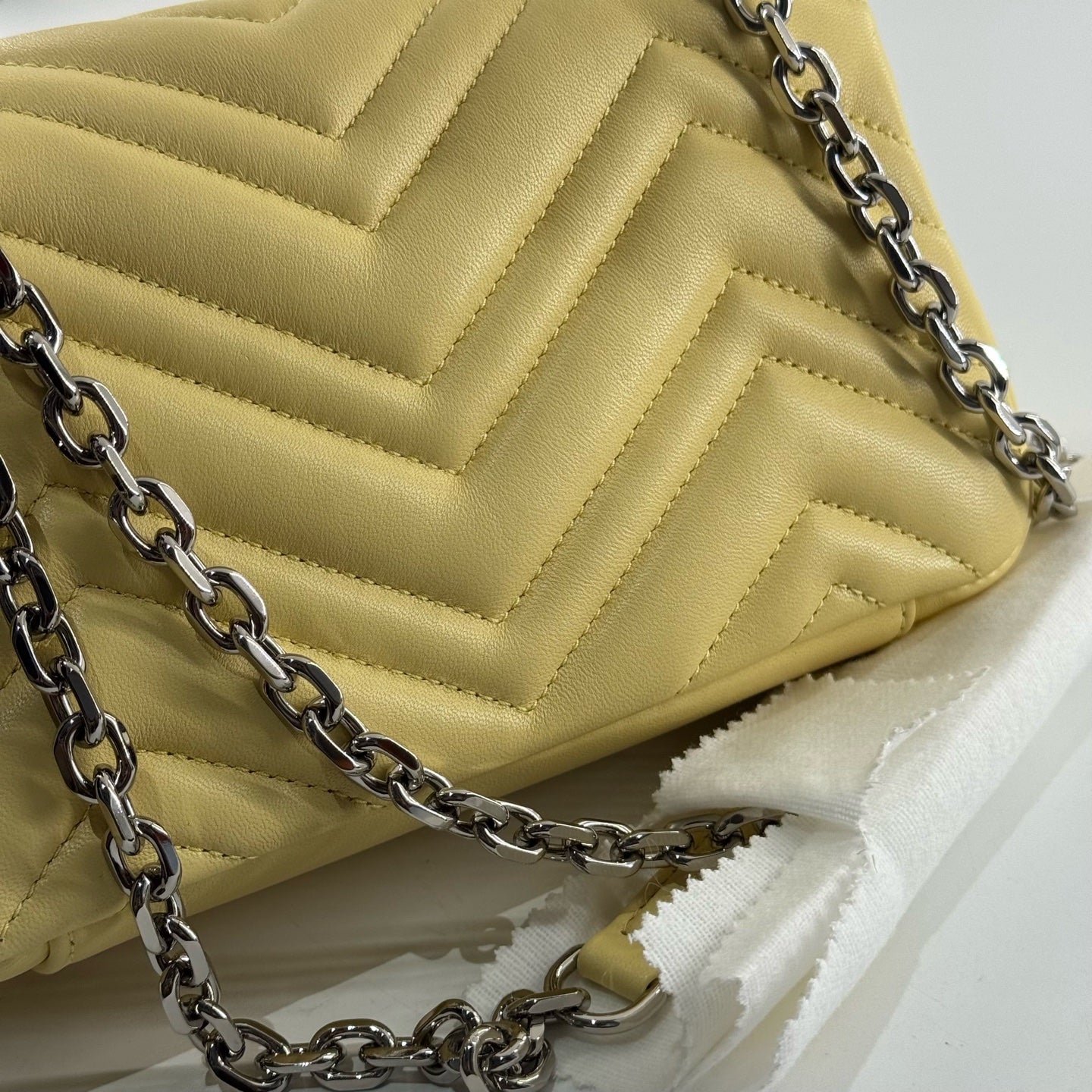 Gucci - Marmont 22 chain bag - Leather - Yellow - (Mini)