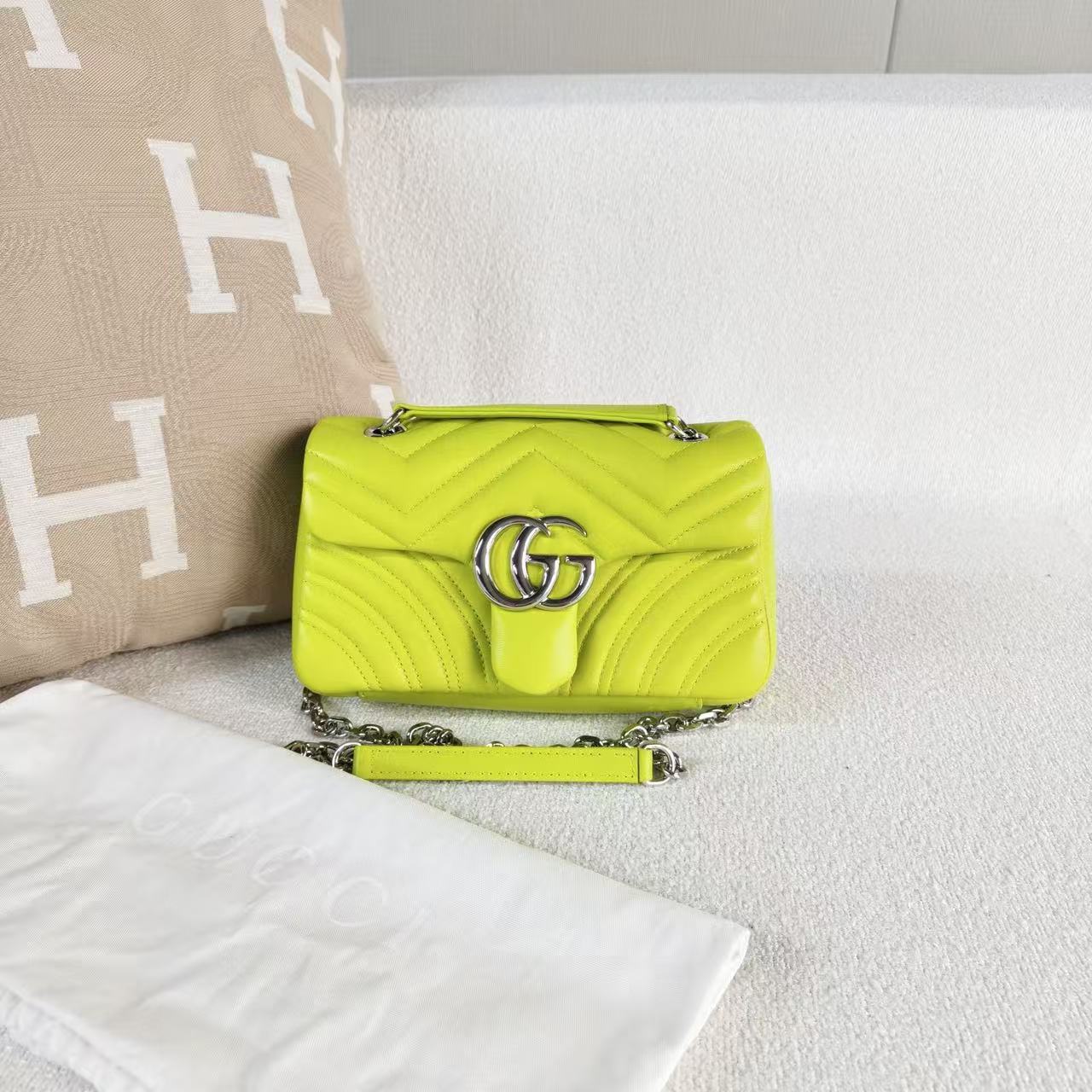 Gucci - Marmont 22 - Lambskin leather - Neon Green with Silver-Tone Hardware - (mini)