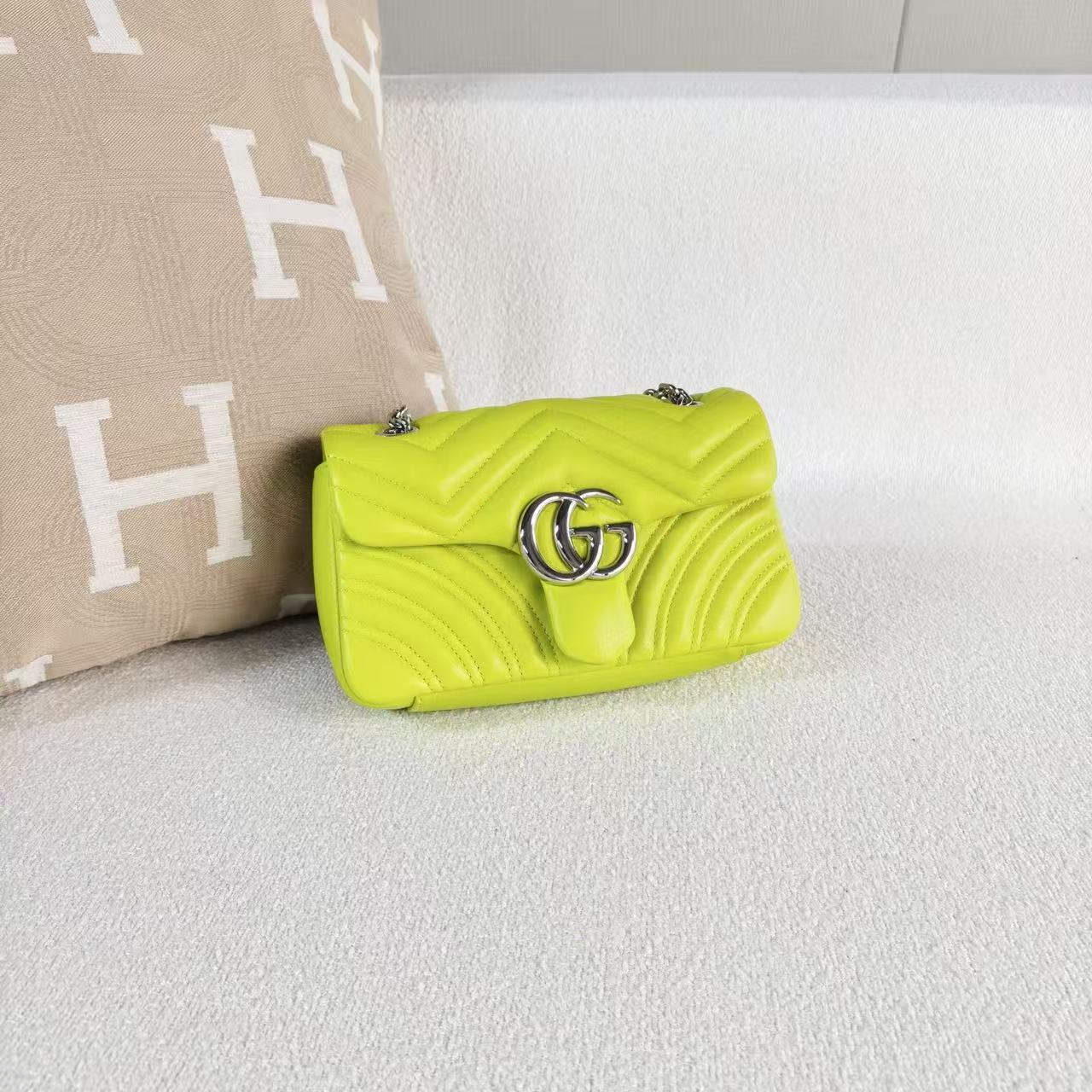 Gucci - Marmont 22 - Lambskin leather - Neon Green with Silver-Tone Hardware - (mini)