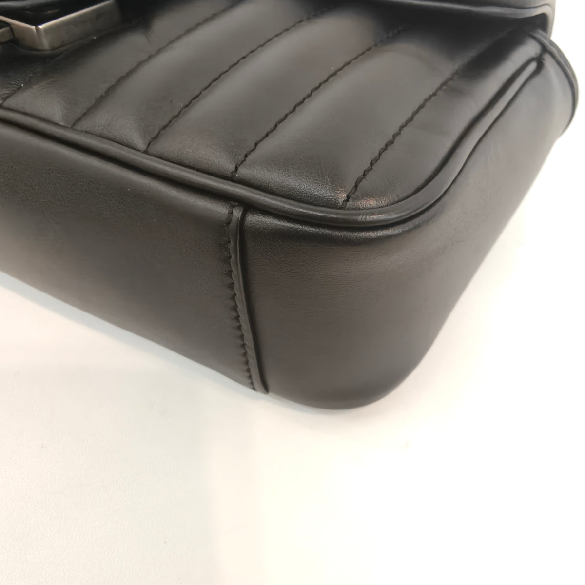 Gucci - Marmont 22 - Leather - Black - (small)