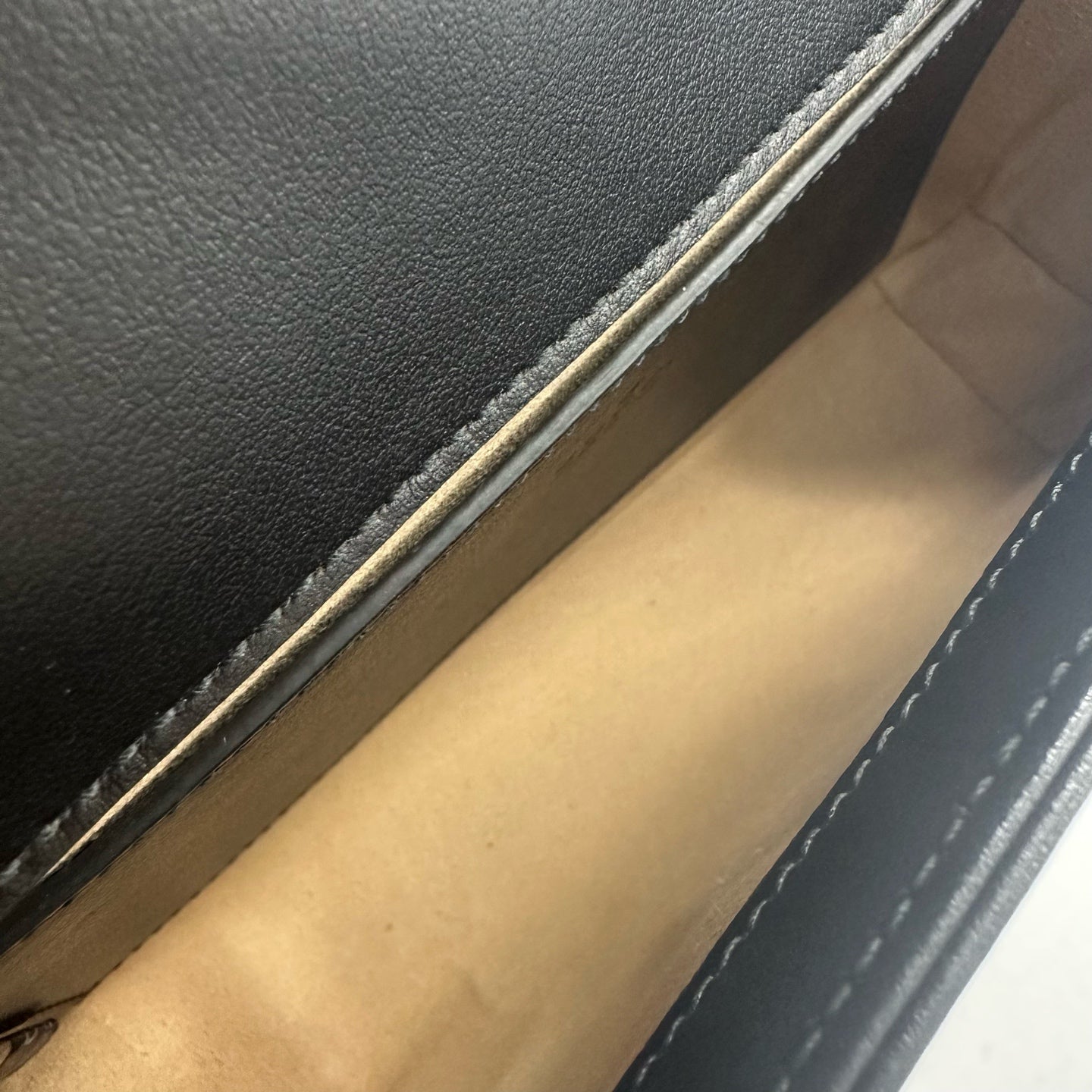 Gucci - Marmont - Leather - Black