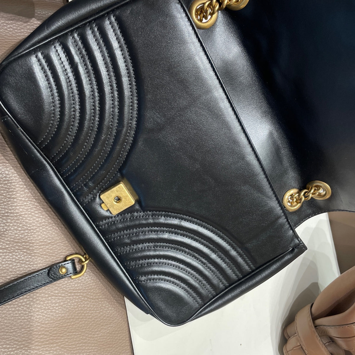 Gucci - Marmont 30 - Leather - Black - (Large)
