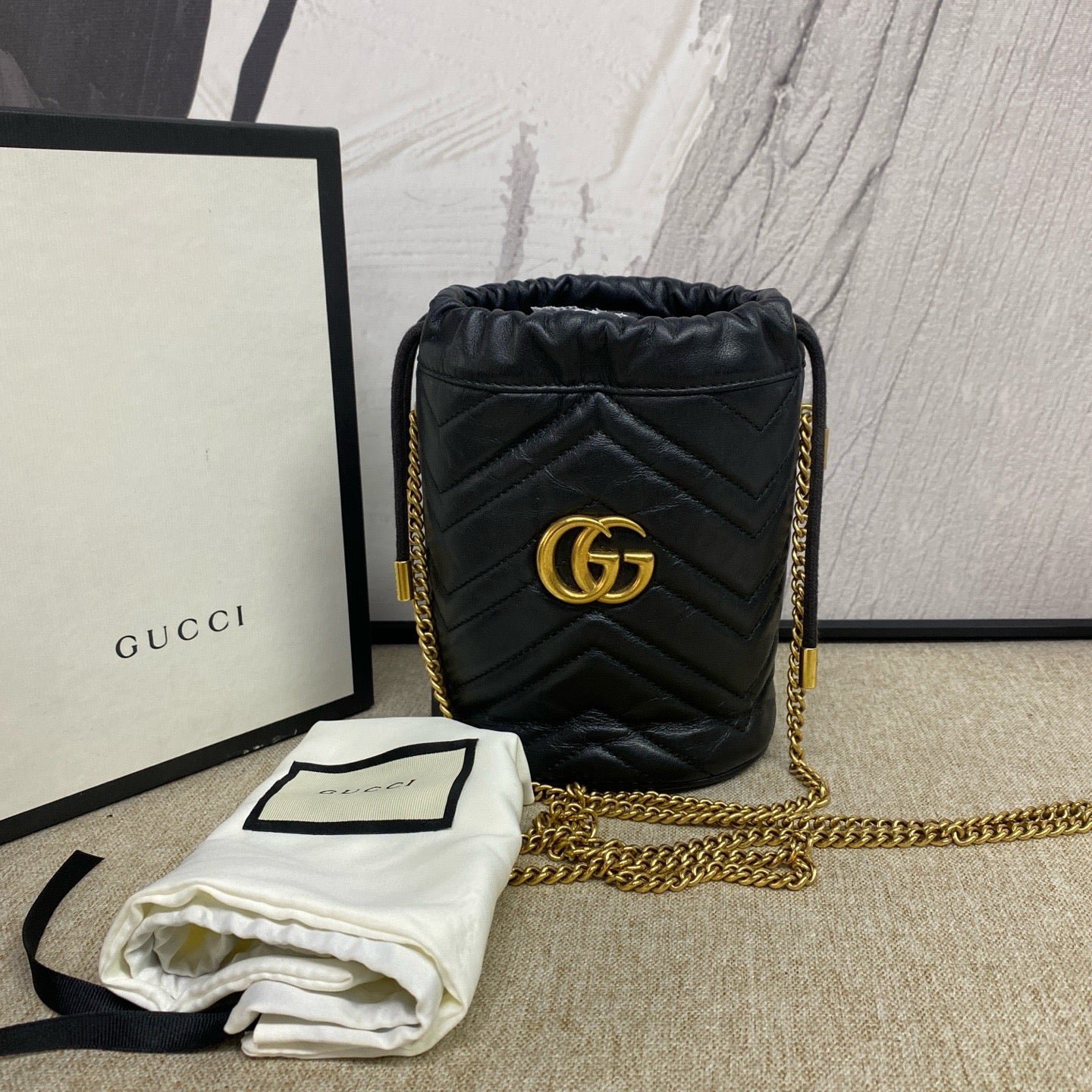 Gucci - Marmont Bucket Bag - Leather - Black - (mini)