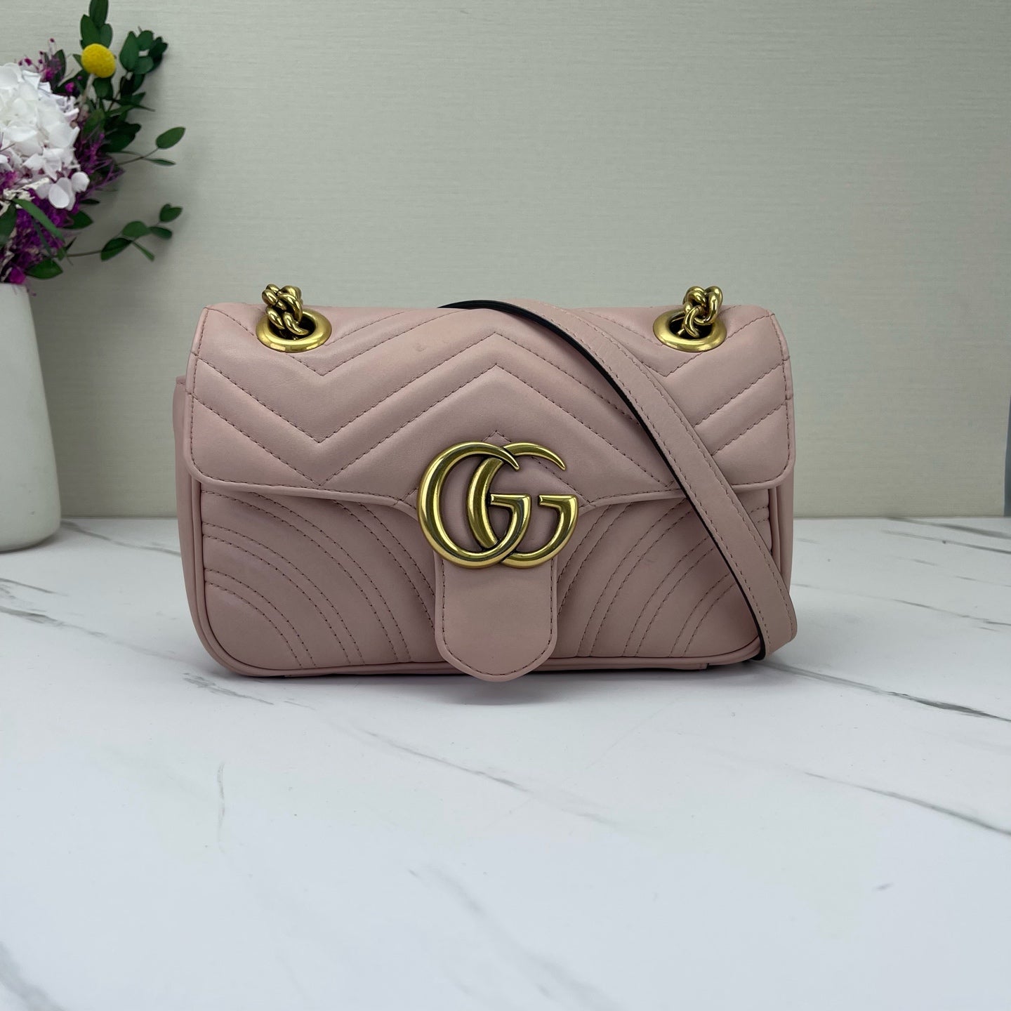 Gucci - Marmont - Calfskin leather - Pink with Antique Gold-Tone Hardware - (Small)