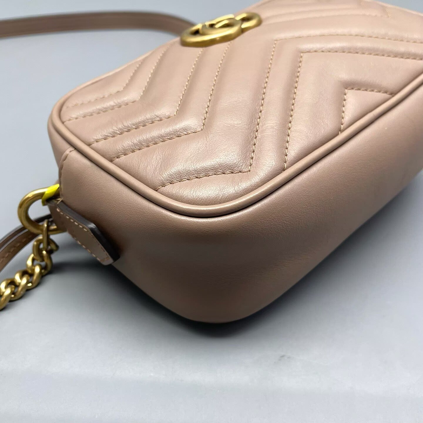 Gucci - Marmont Camera Bag - Matelassé leather - Beige - (small)