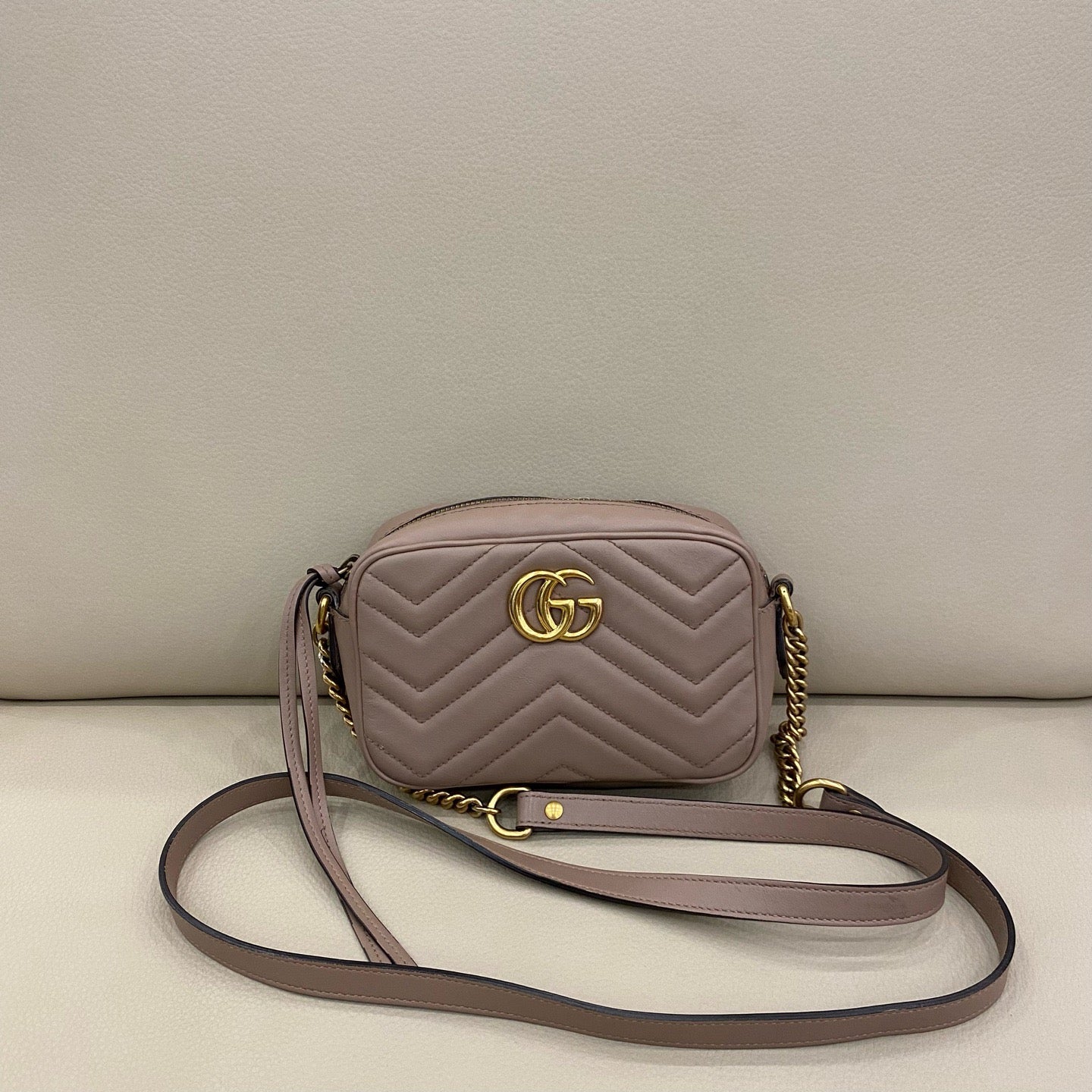 Gucci - Marmont Camera Bag Small - Leather - Beige - (small)