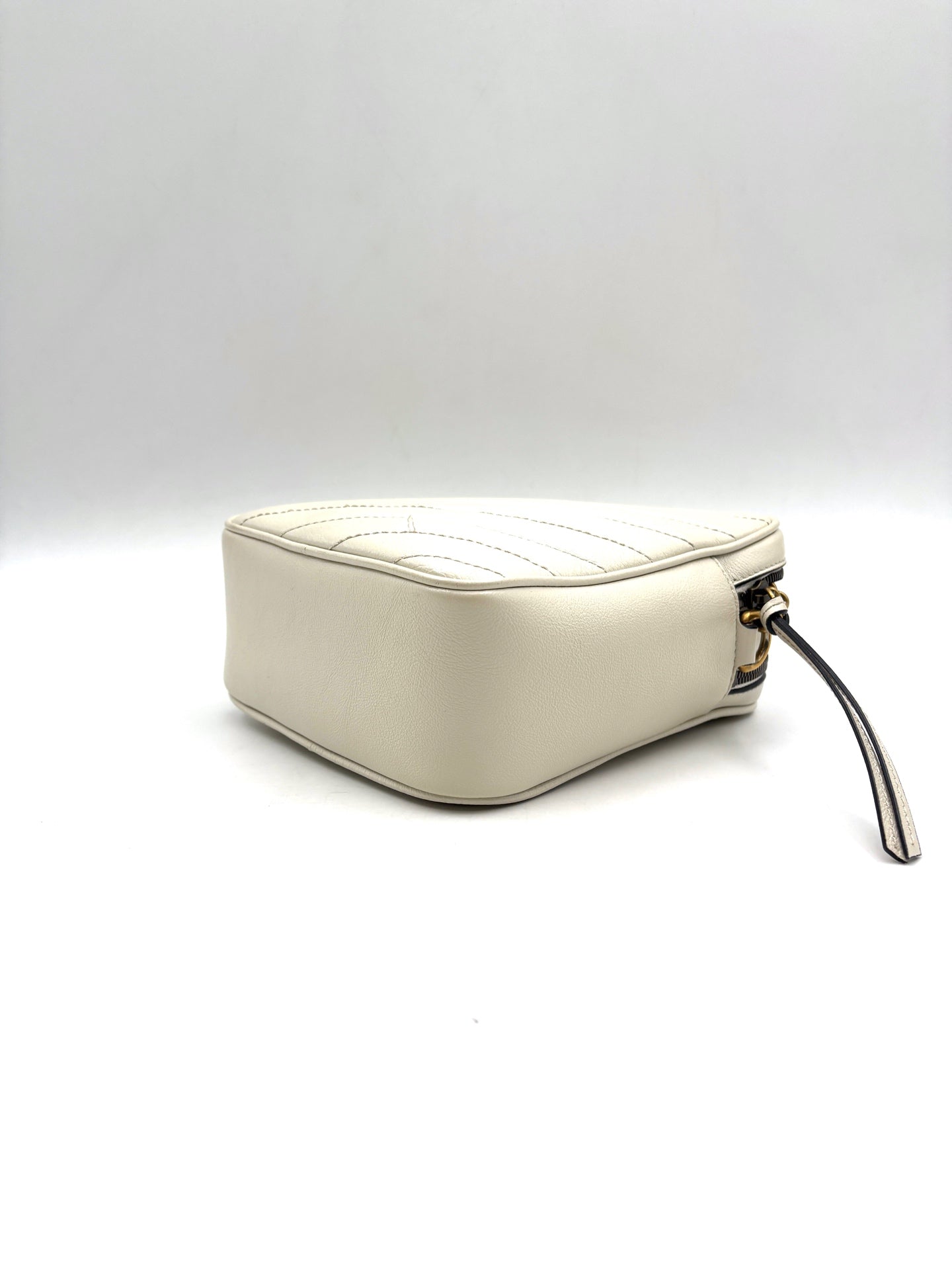 Gucci - Marmont Camera Bag (Vertical) - Leather - White - (mini)