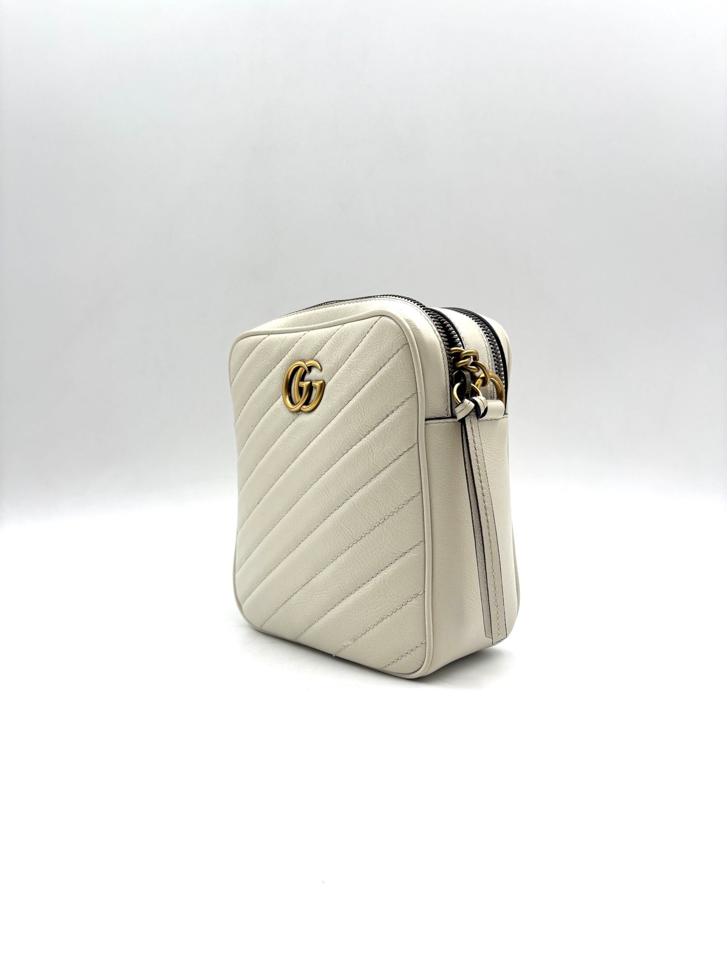 Gucci - Marmont Camera Bag (Vertical) - Leather - White - (mini)