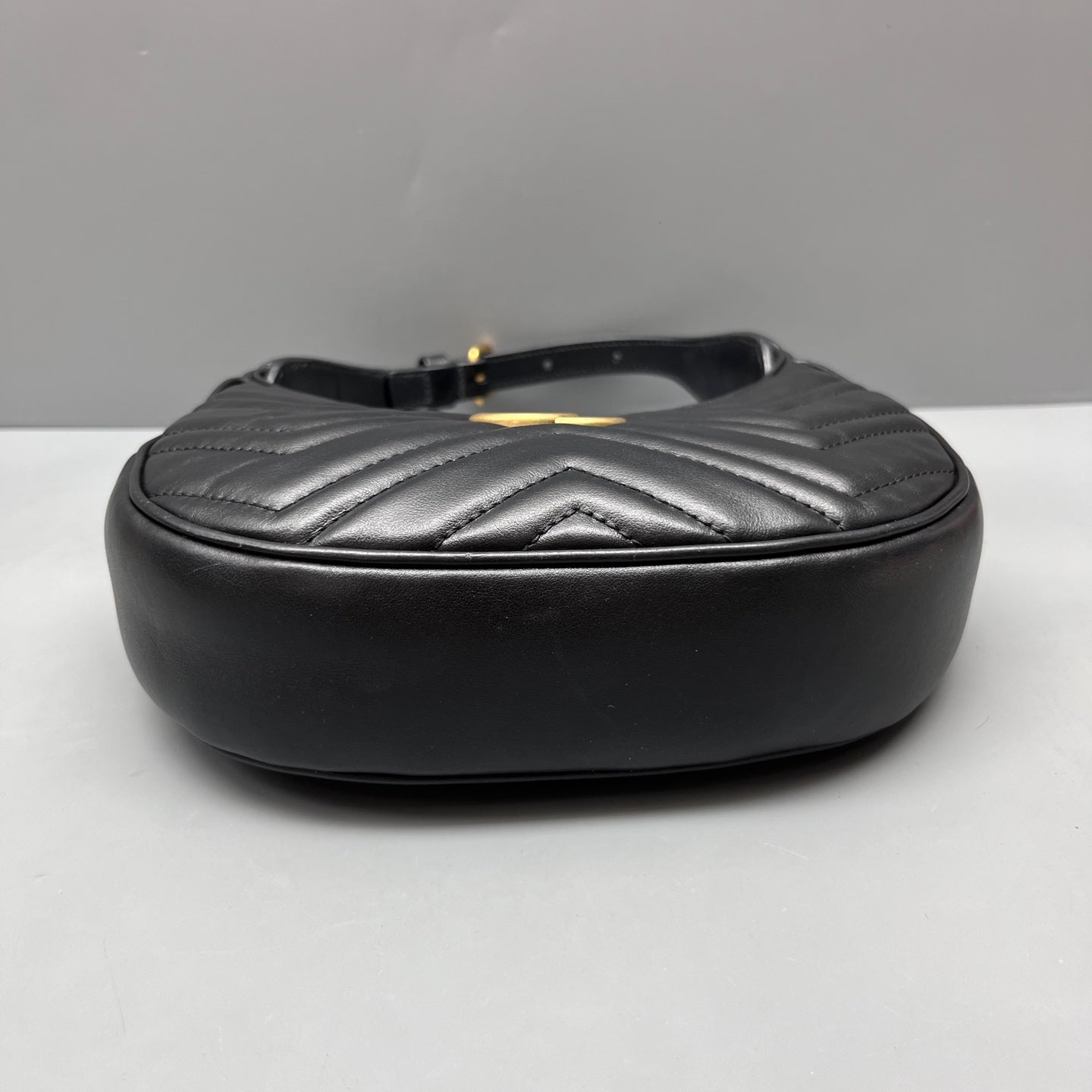 Gucci - Marmont Crescent Bag - Matelassé leather - Black - (mini)