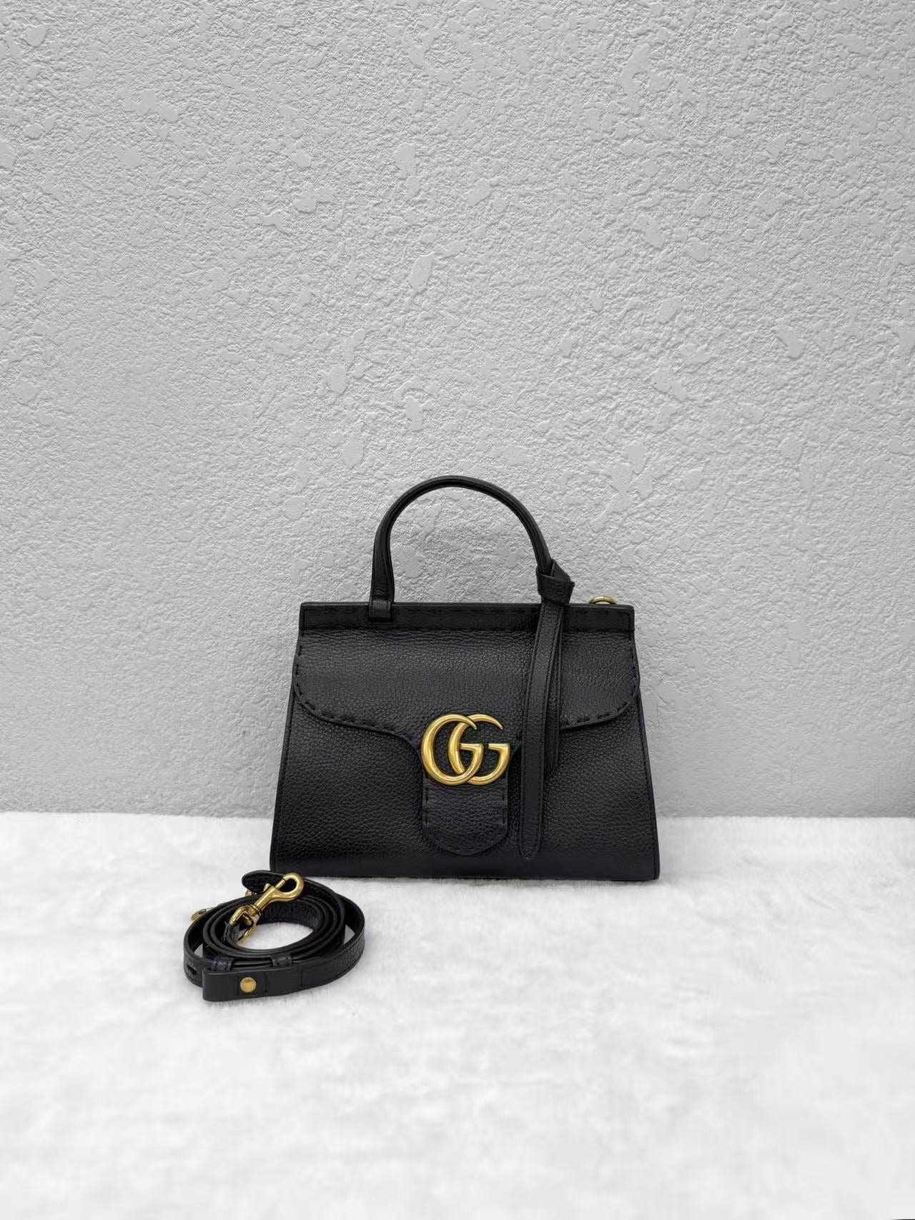 Gucci - Marmont - Grained leather - Black - (Small)