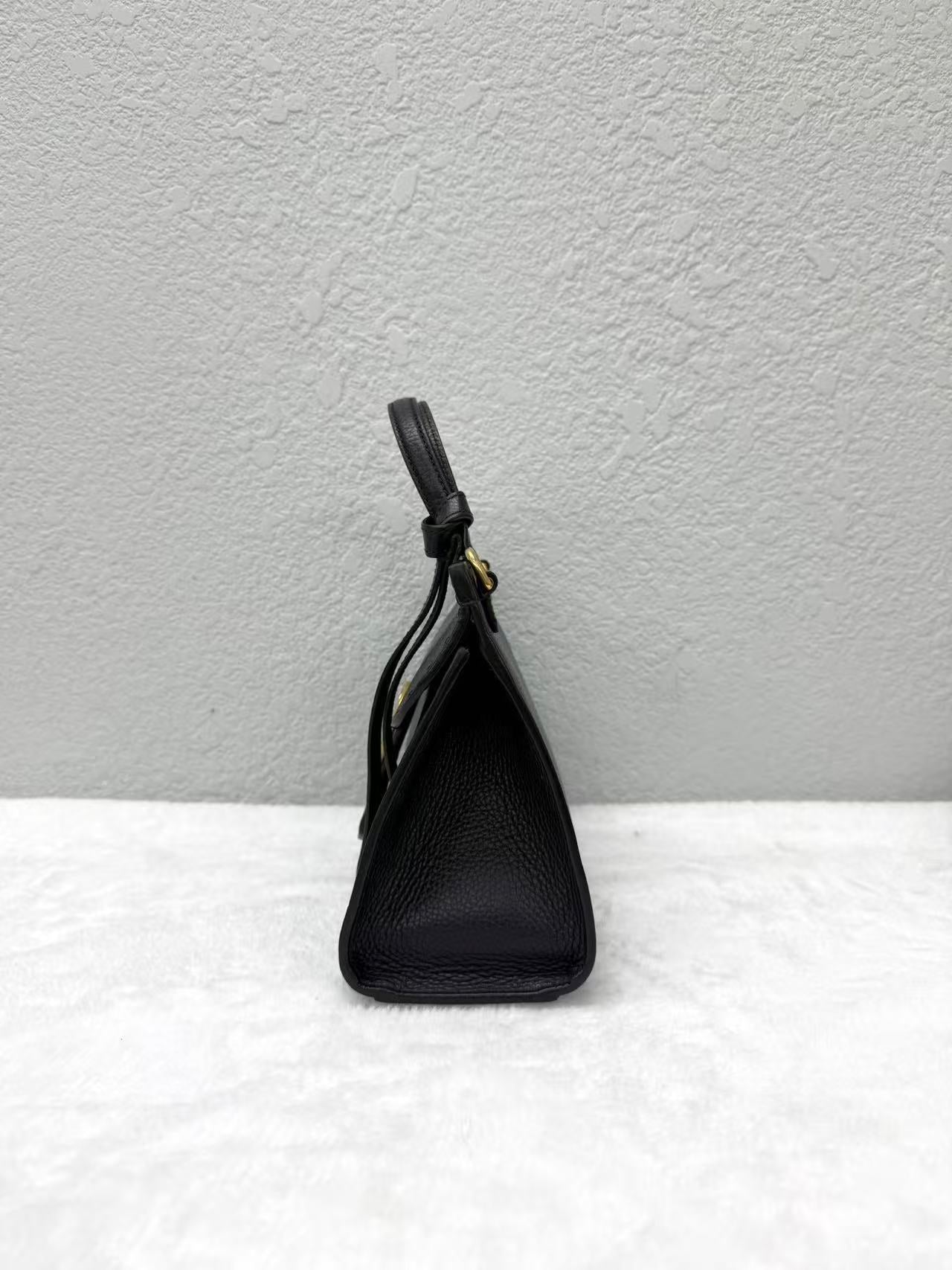 Gucci - Marmont - Grained leather - Black - (Small)