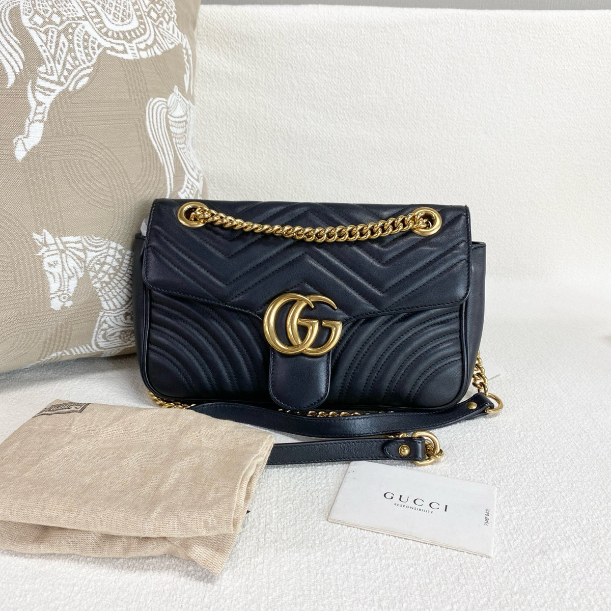Gucci - Marmont - Leather - Black - (medium)