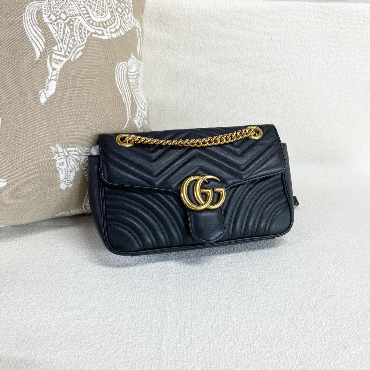 Gucci - Marmont - Leather - Black - (medium)
