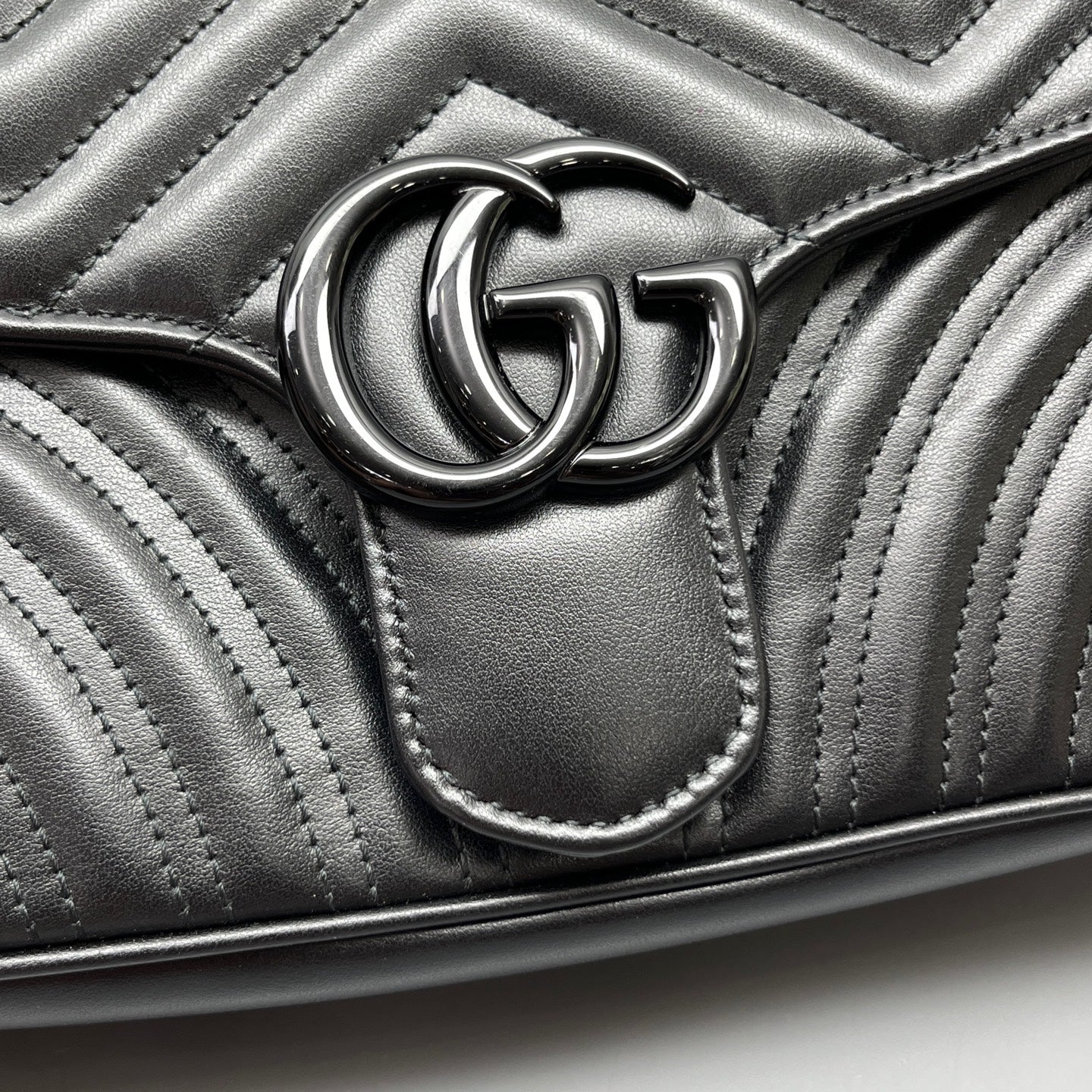 Gucci - Marmont - Leather - Black - (medium)